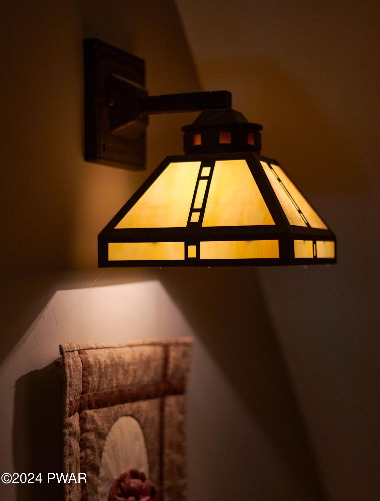 Hawley, Pennsylvania 18428, United States, 5 Bedrooms Bedrooms, ,3 BathroomsBathrooms,Residential,Pending,63404