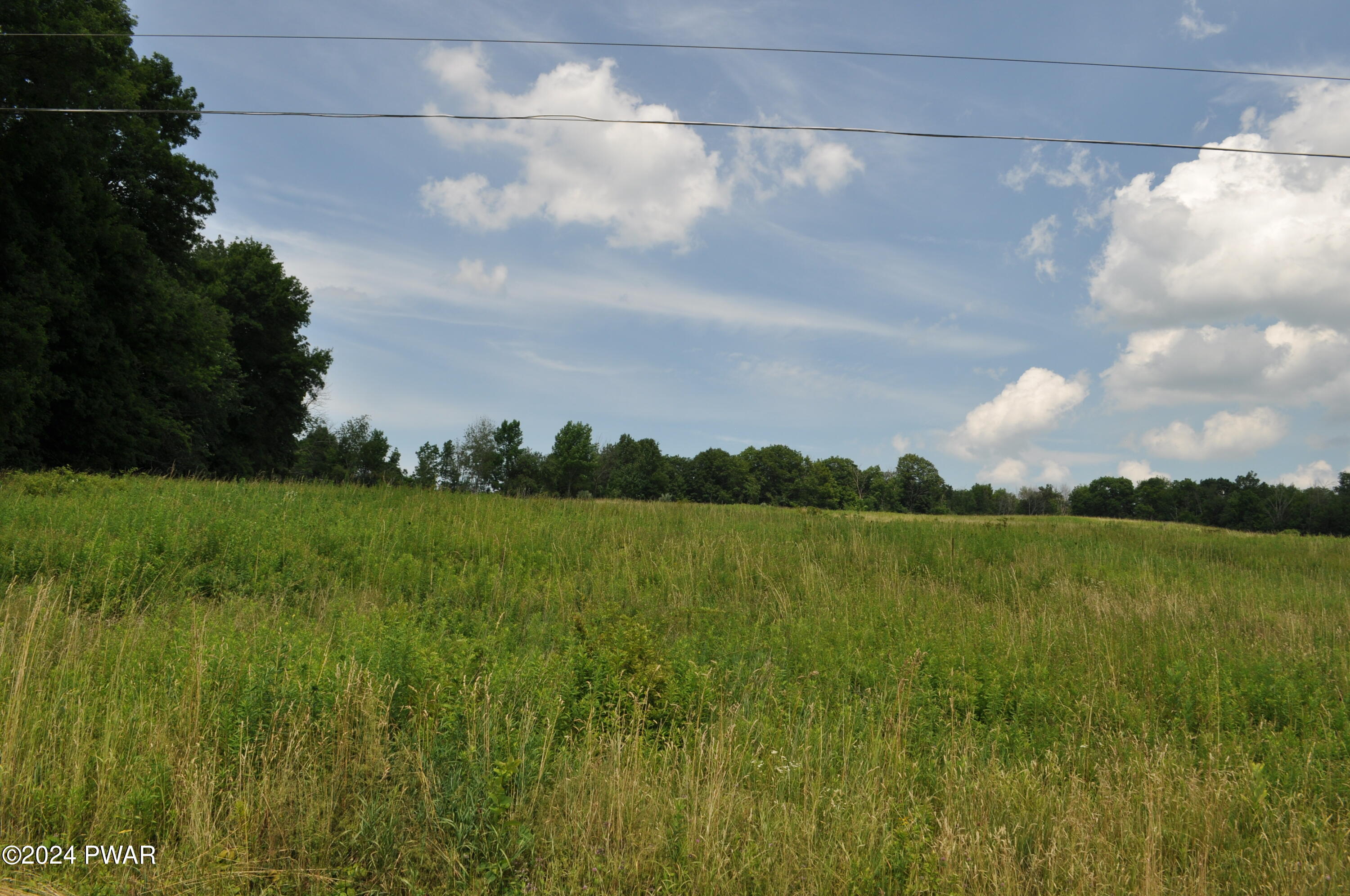 Mid Valley Road, Lake Ariel, Pennsylvania image 9