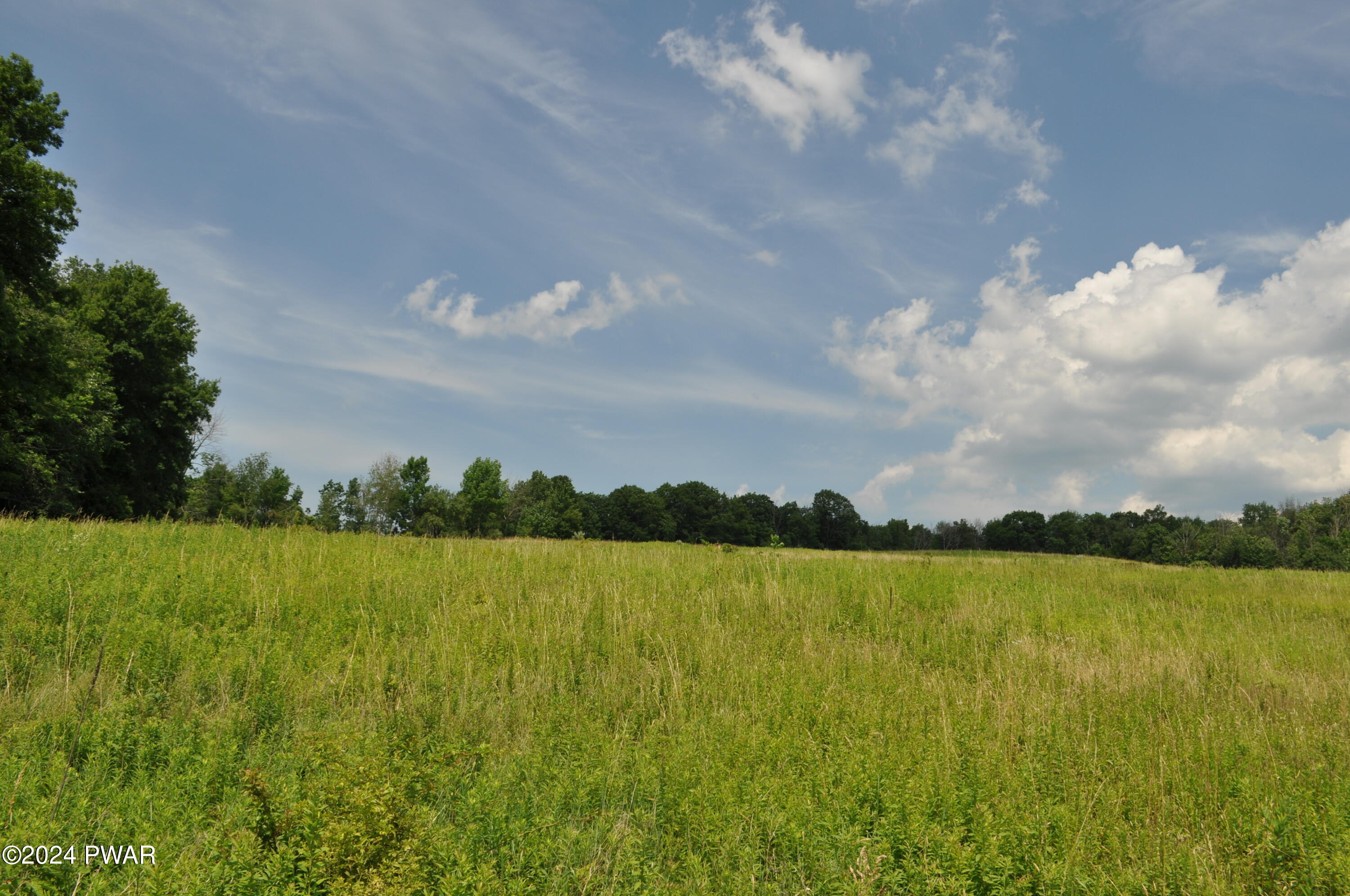 Mid Valley Road, Lake Ariel, Pennsylvania image 16