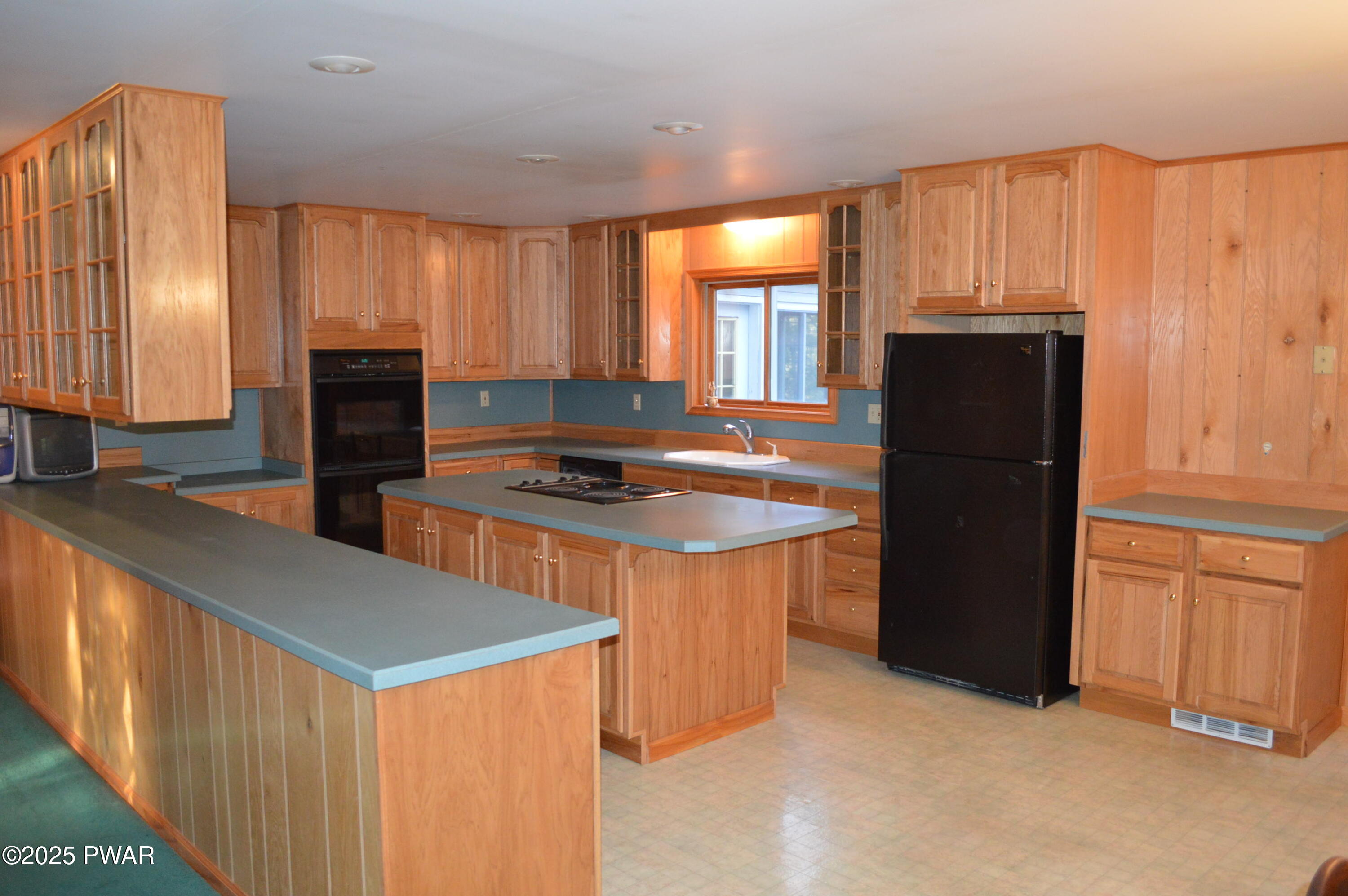 174 Neil Thompson Road, Lackawaxen, Pennsylvania image 3