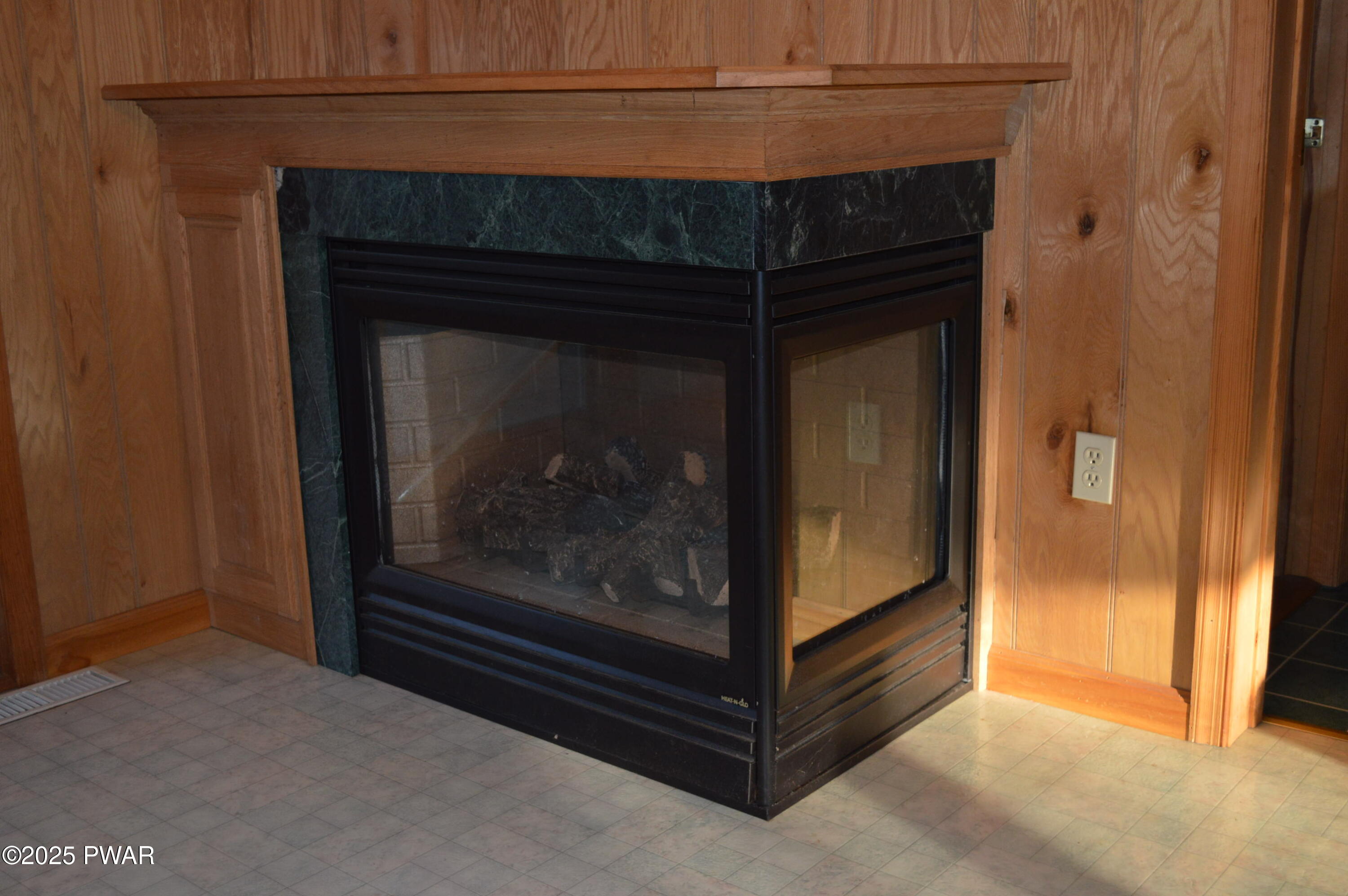 174 Neil Thompson Road, Lackawaxen, Pennsylvania image 7
