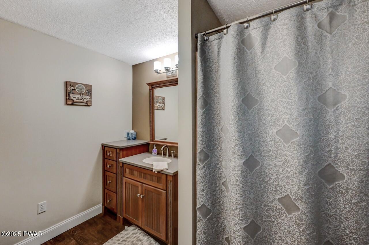 1228 Lakeview Drive, Lake Ariel, Pennsylvania image 30