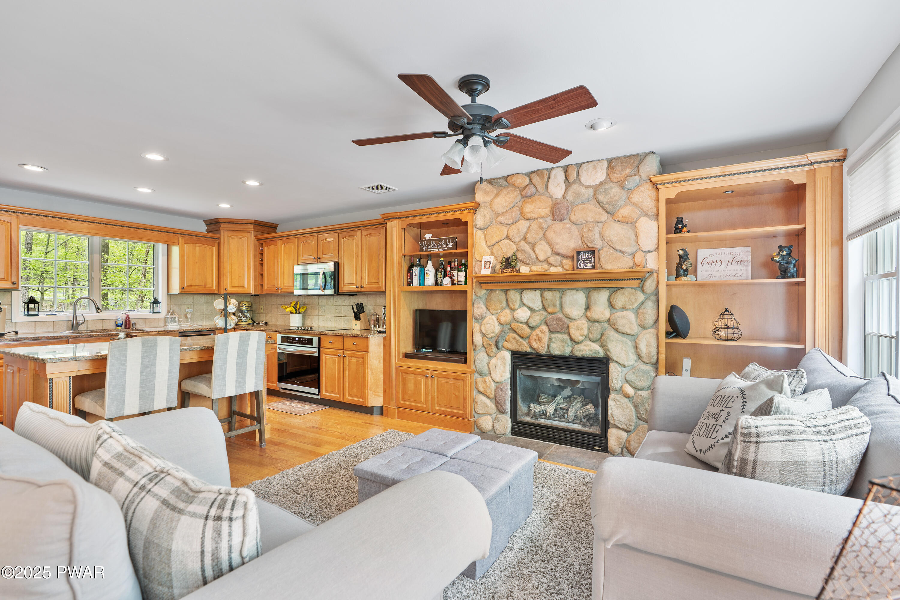 176 Spruce Lake Drive, Milford, Pennsylvania image 16