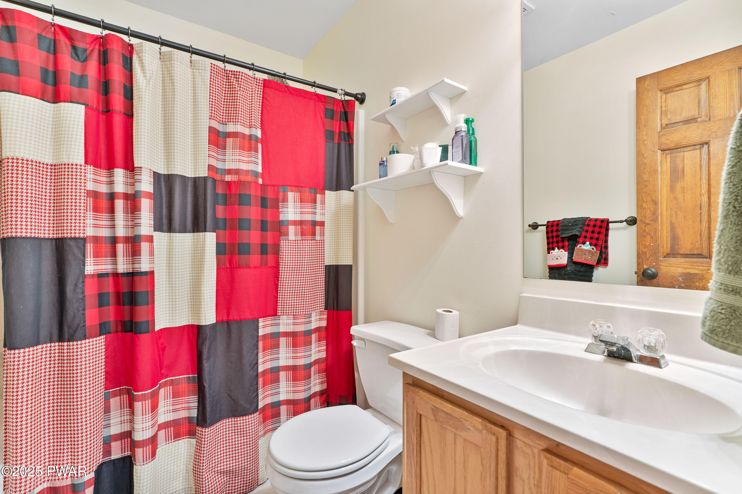 176 Spruce Lake Drive, Milford, Pennsylvania image 28