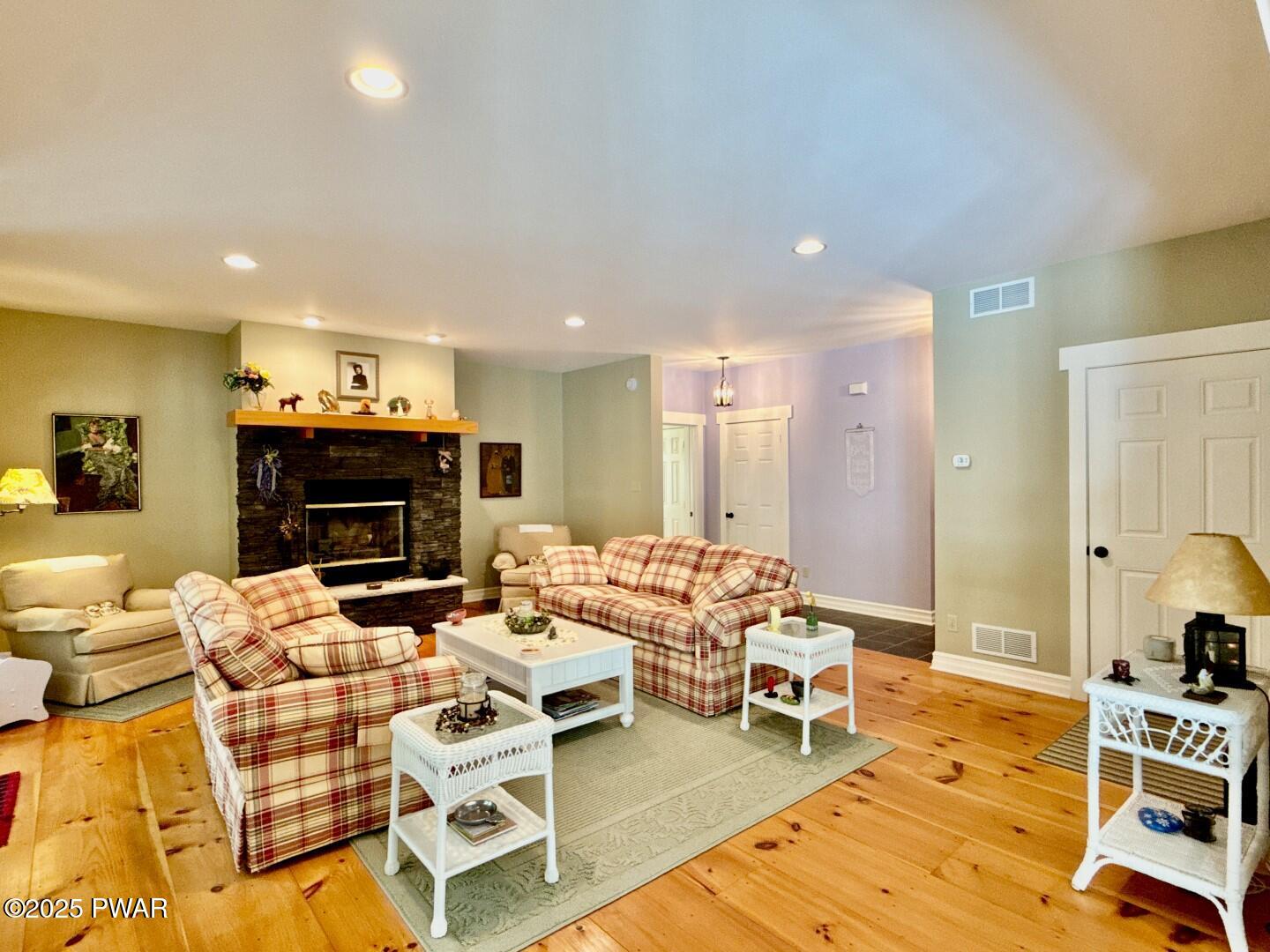 1050 Dewberry Drive, Hawley, Pennsylvania image 48