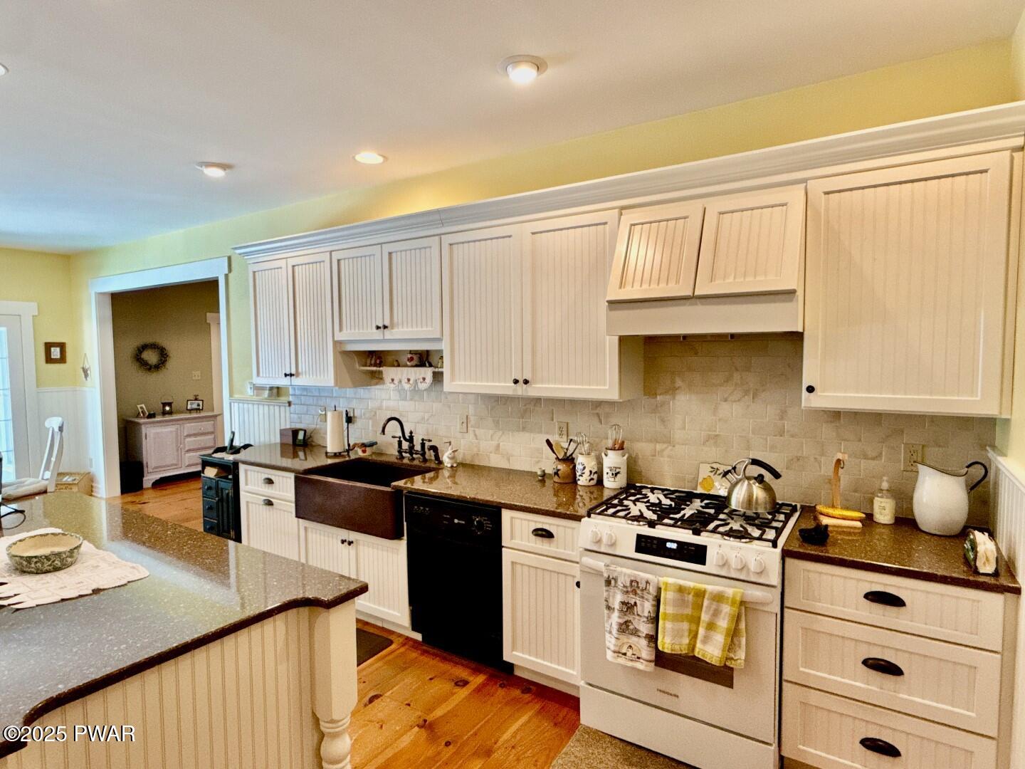 1050 Dewberry Drive, Hawley, Pennsylvania image 37
