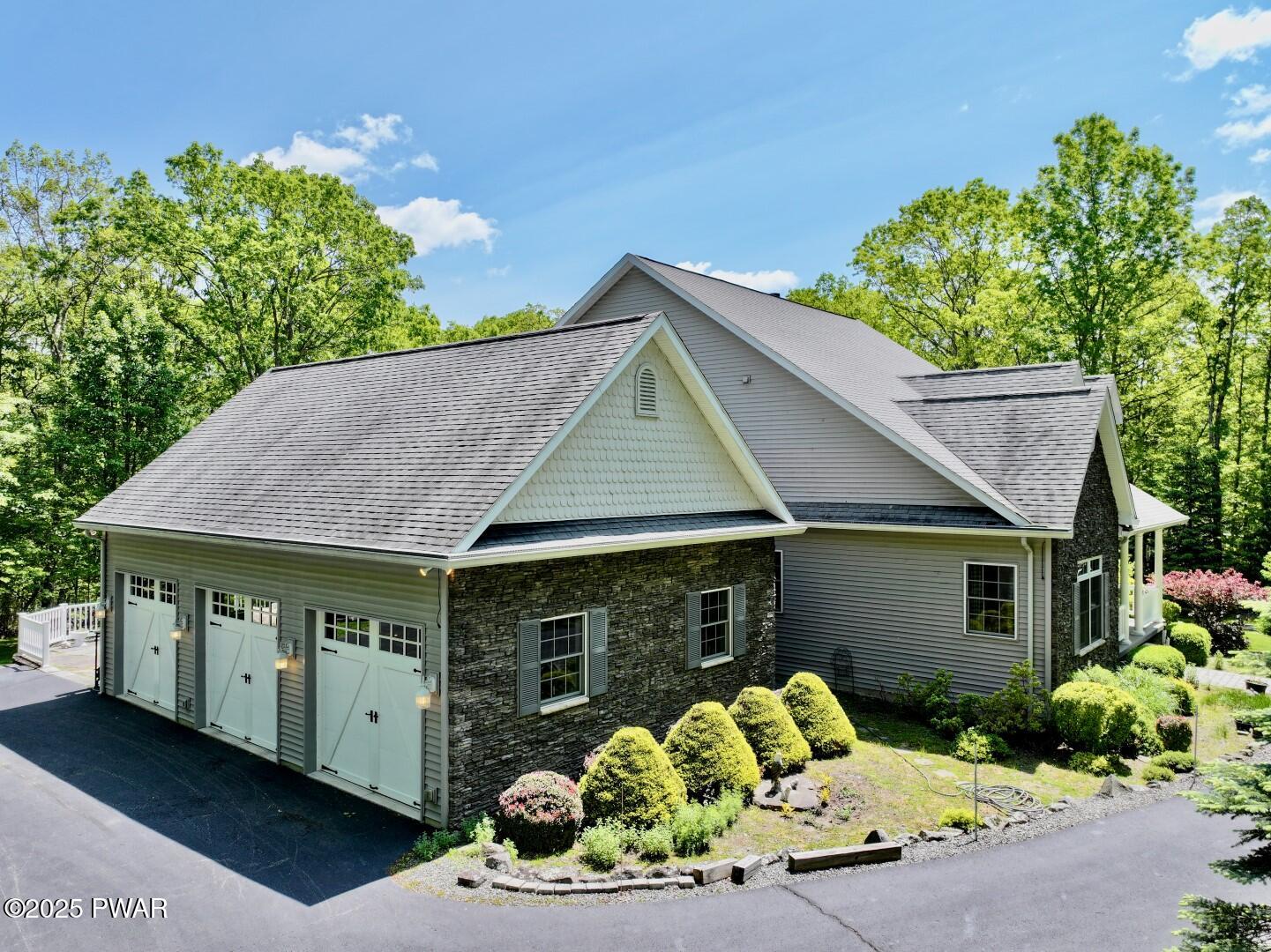 1050 Dewberry Drive, Hawley, Pennsylvania image 11