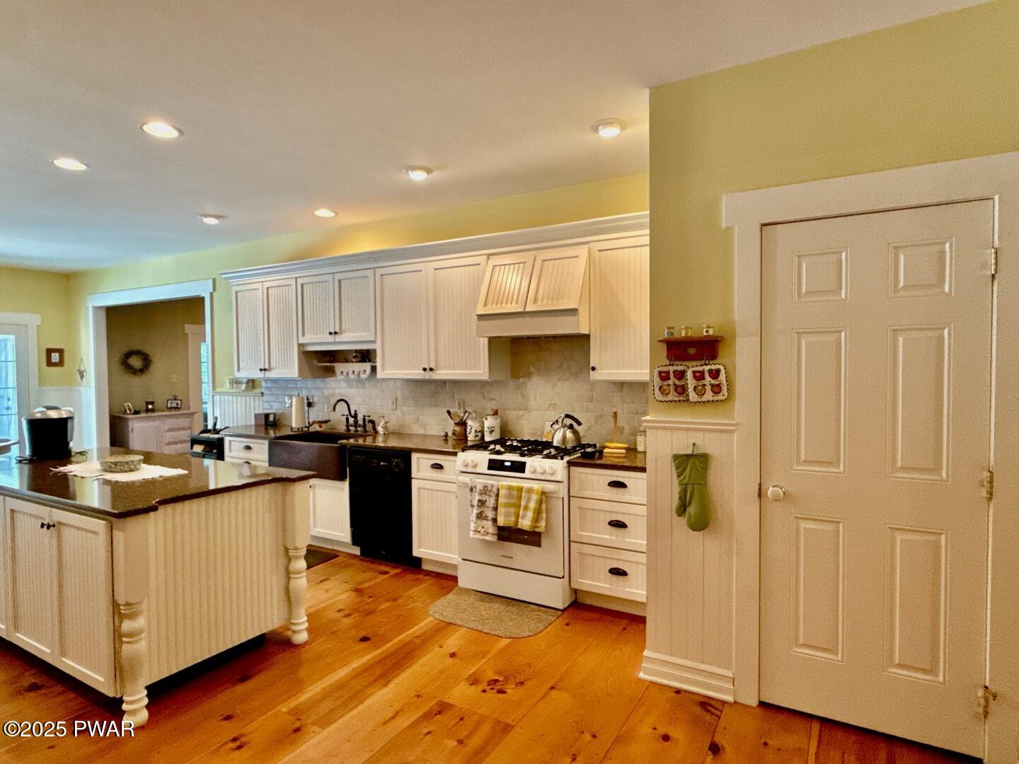 1050 Dewberry Drive, Hawley, Pennsylvania image 36