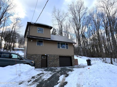 Homes For Sale - 123 Deerfoot Road<br/> Lake Ariel, PA 18436