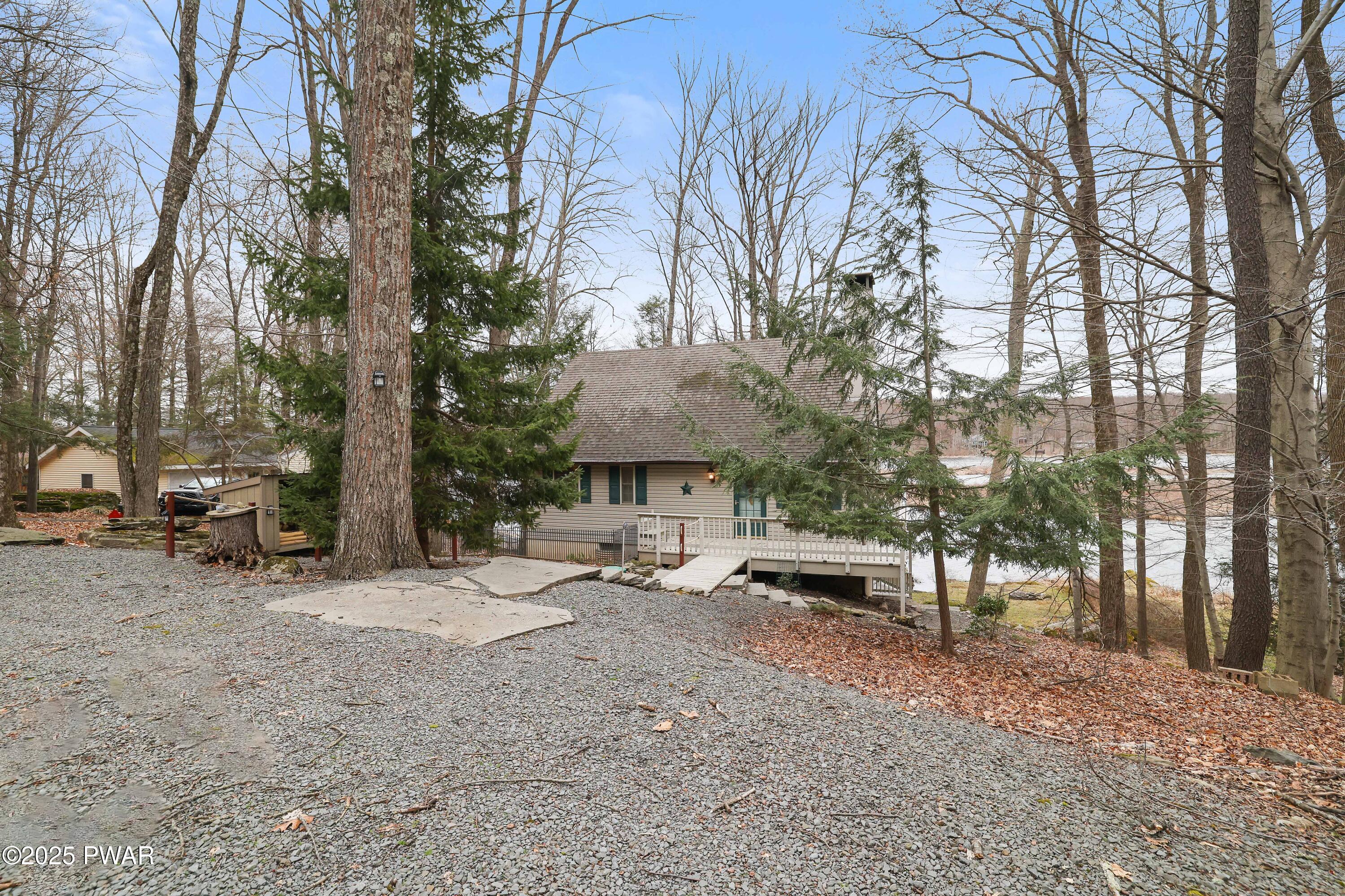 129 W. Shore Drive Drive, Hawley, Pennsylvania image 10