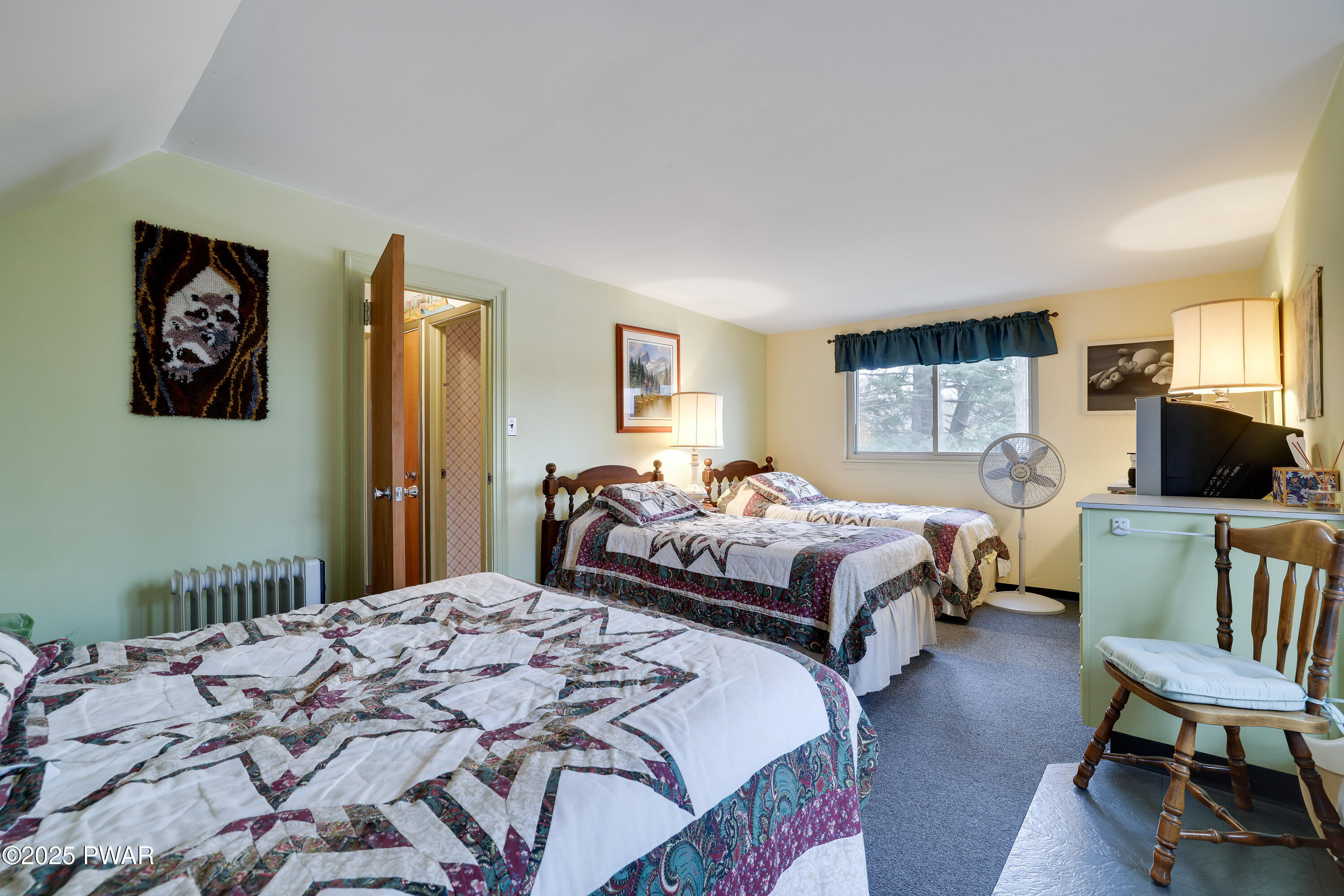 129 W. Shore Drive Drive, Hawley, Pennsylvania image 33
