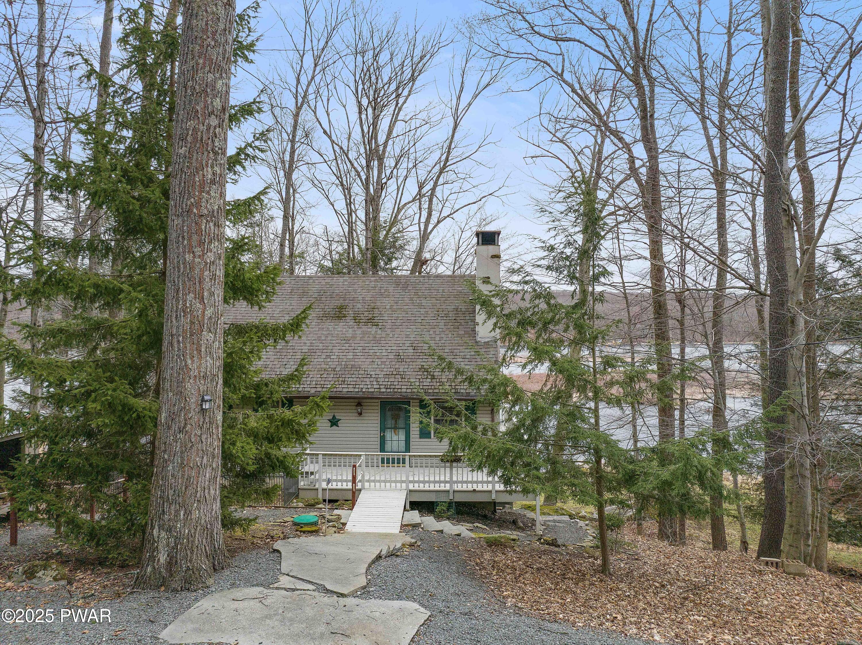 129 W. Shore Drive Drive, Hawley, Pennsylvania image 9
