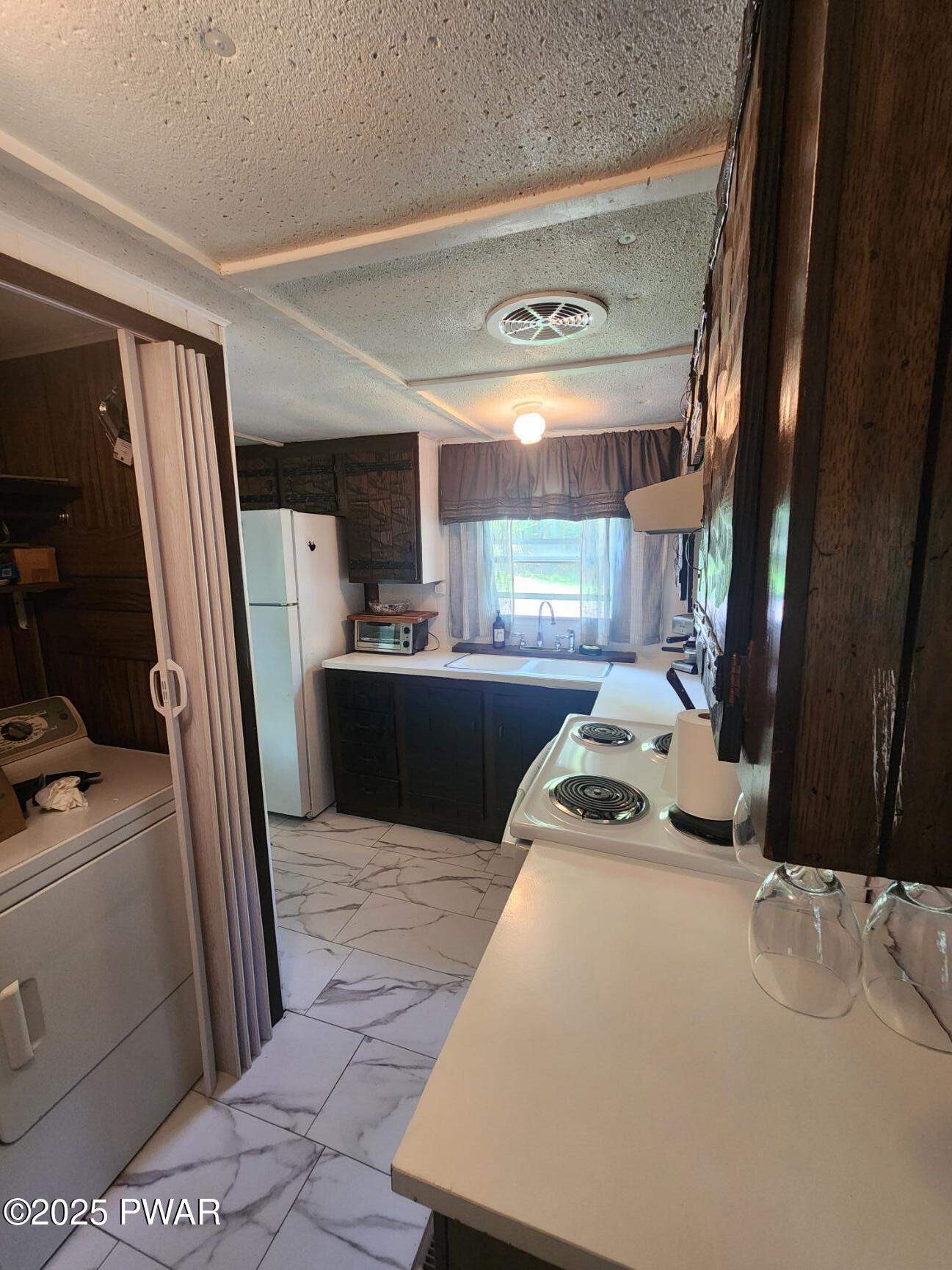 100 S Granite Drive, Greentown, Pennsylvania image 12