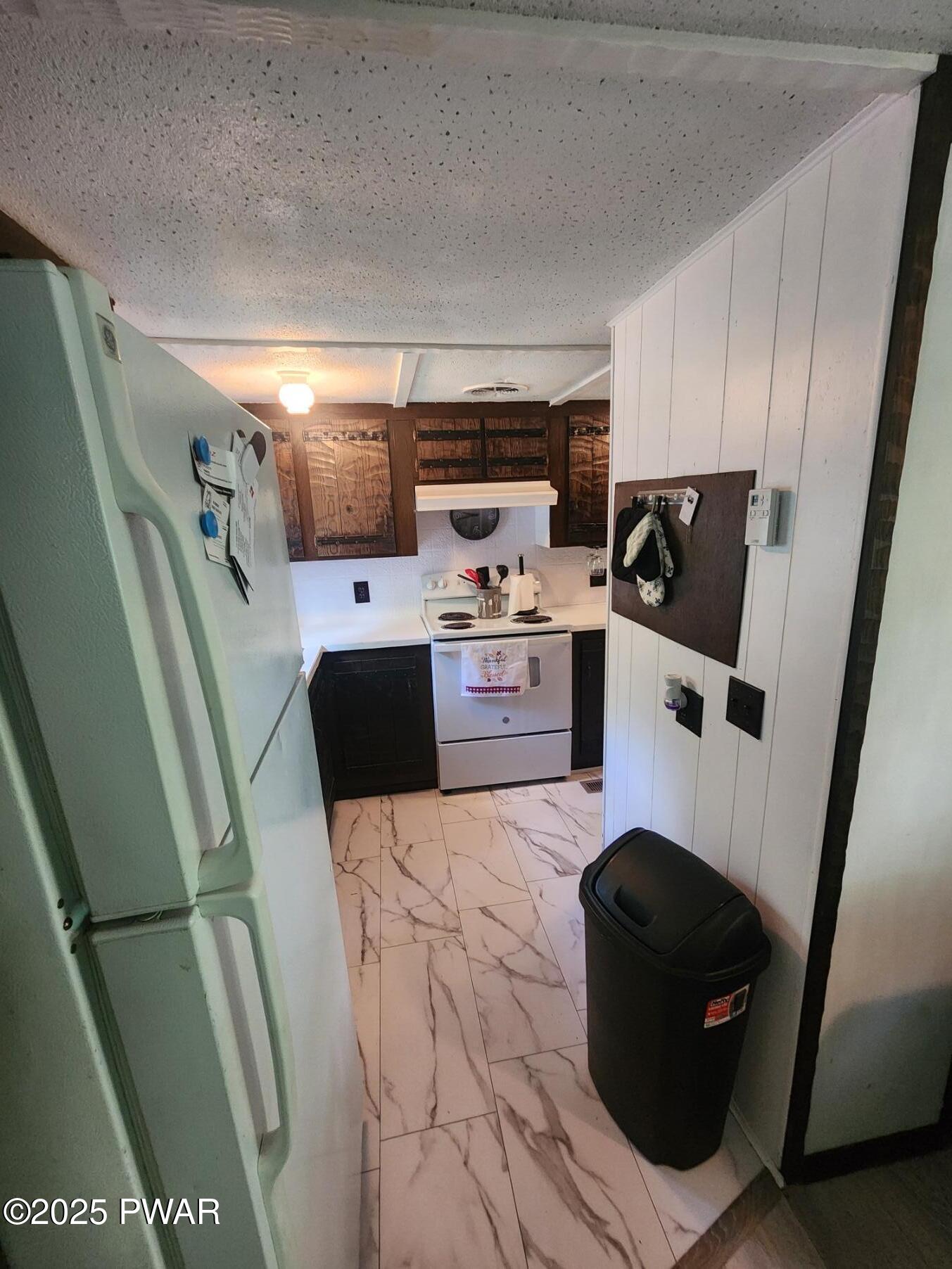 100 S Granite Drive, Greentown, Pennsylvania image 13