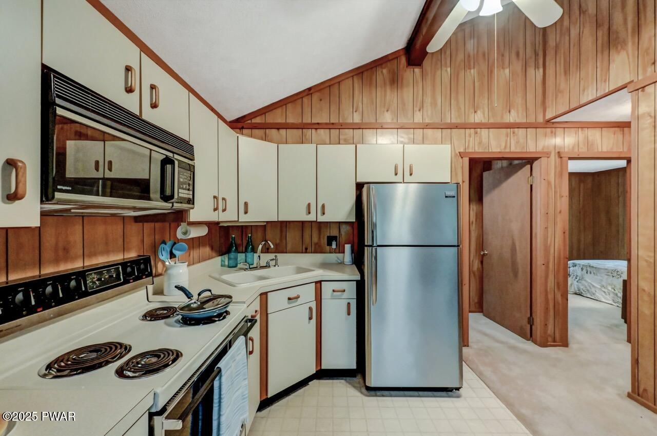 106 Aspen Ridge Drive, Hawley, Pennsylvania image 28