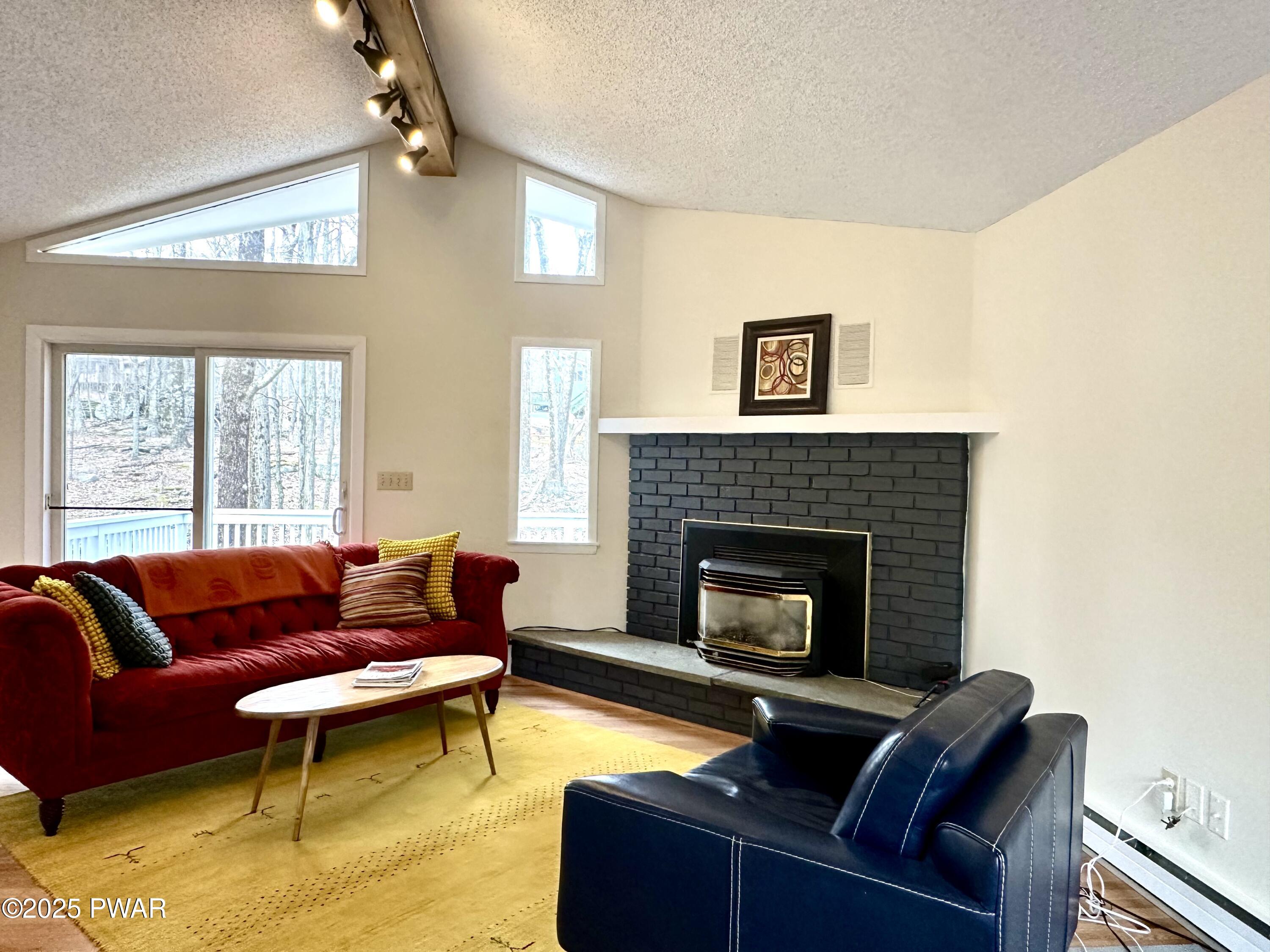 107 Ridgeway Drive, Hawley, Pennsylvania image 4