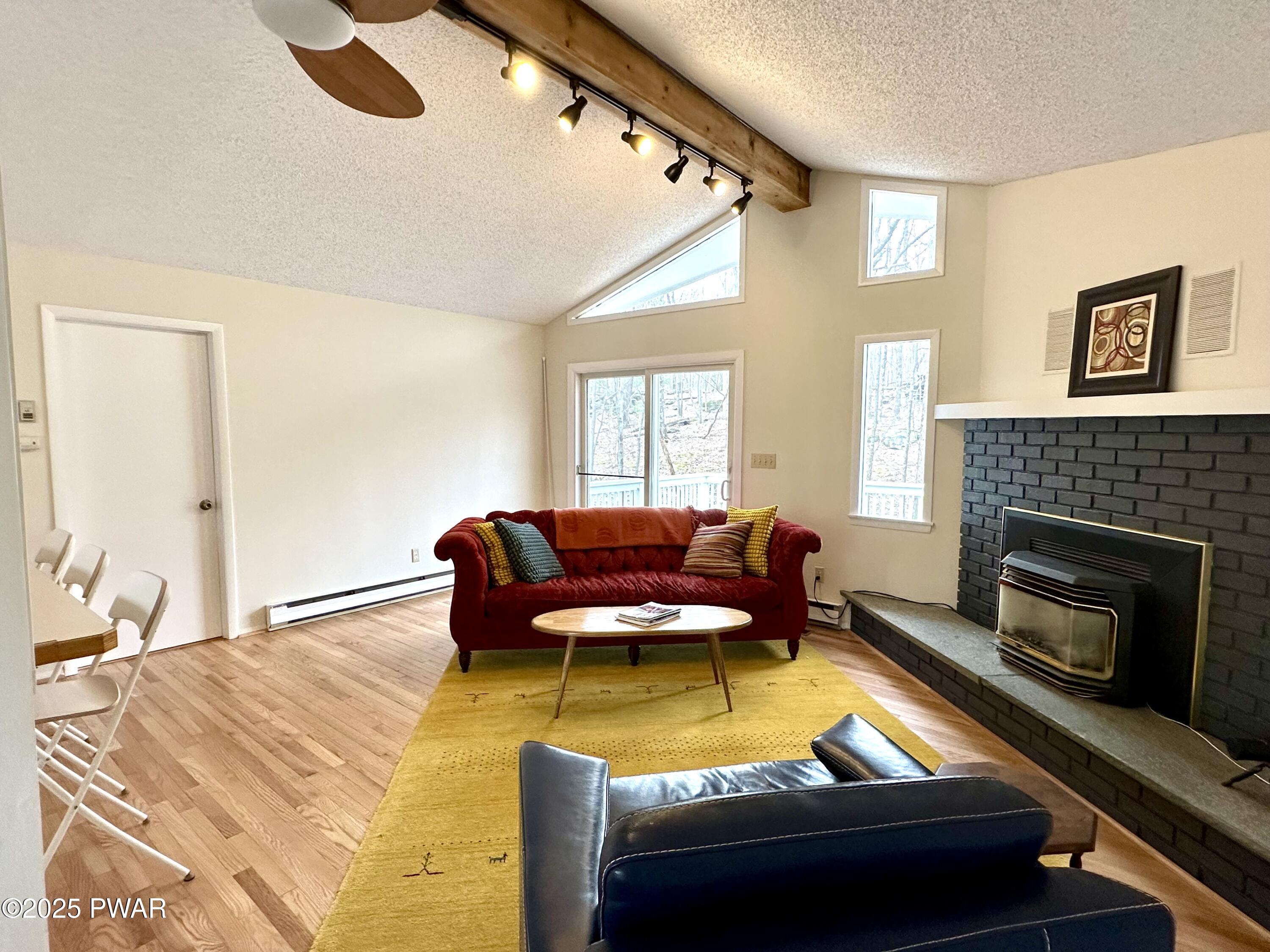 107 Ridgeway Drive, Hawley, Pennsylvania image 2