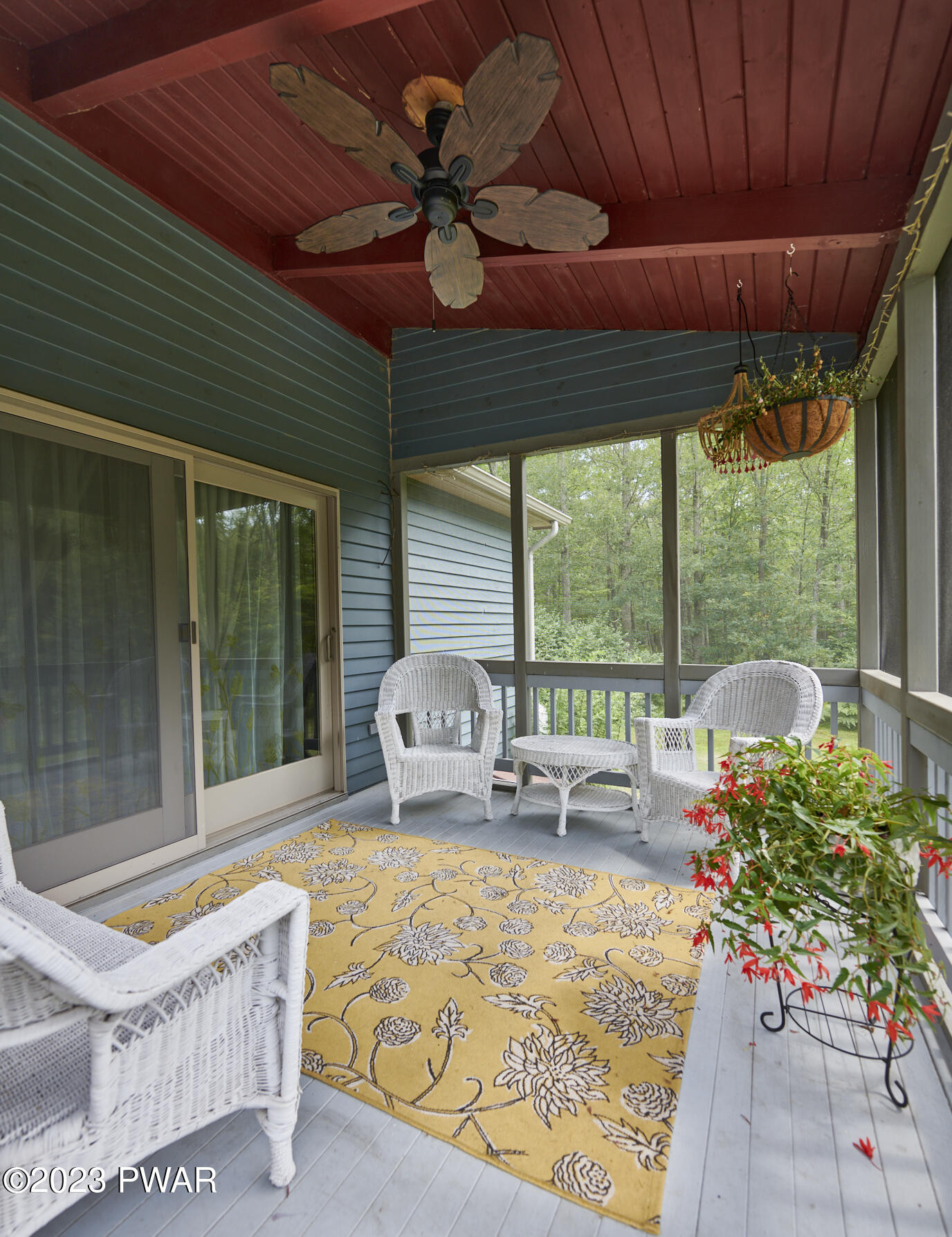 Hawley, Pennsylvania 18428, United States, 5 Bedrooms Bedrooms, ,3 BathroomsBathrooms,Residential,Active,197901