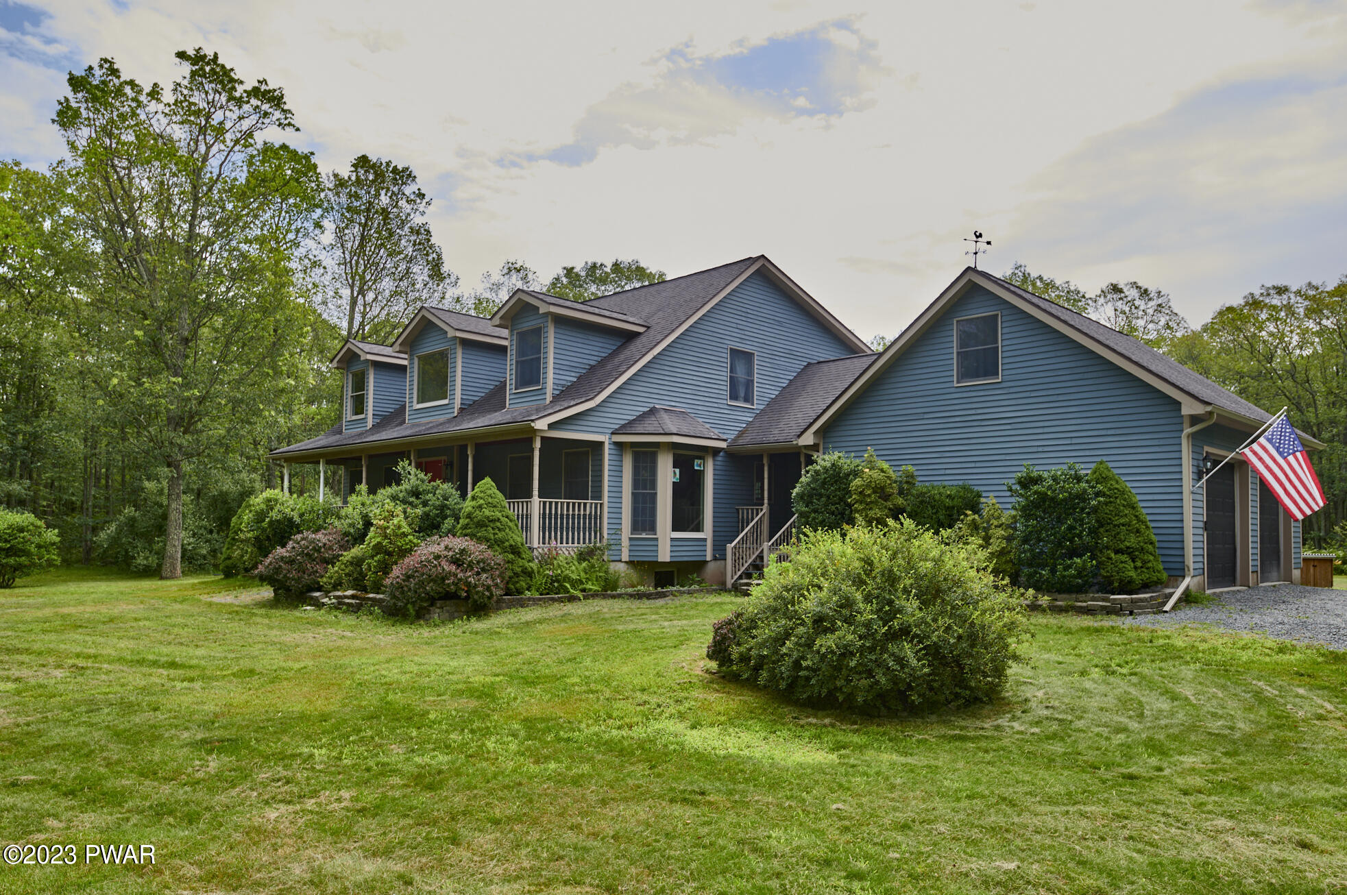 Hawley, Pennsylvania 18428, United States, 5 Bedrooms Bedrooms, ,3 BathroomsBathrooms,Residential,Active,197901