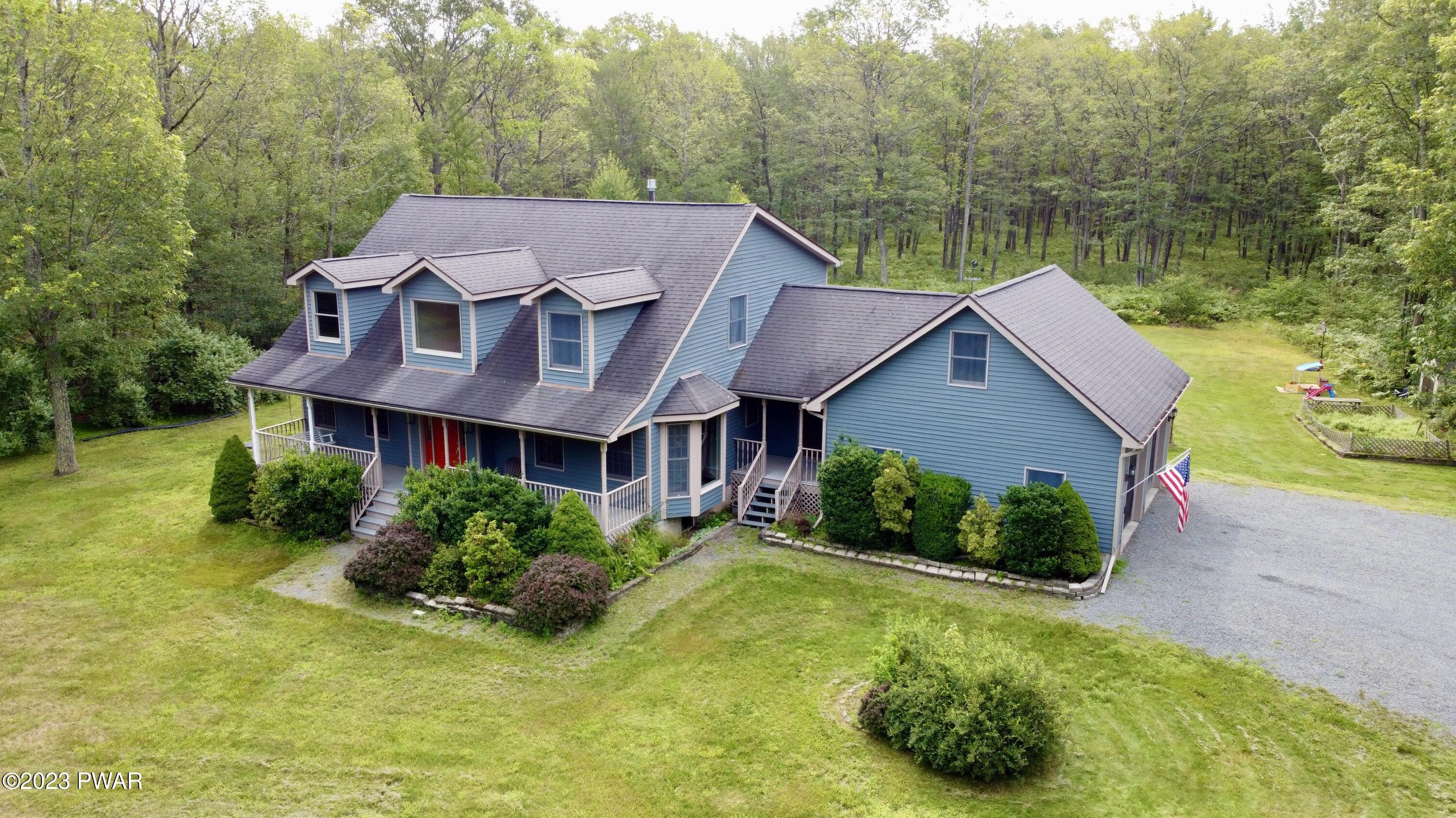 Hawley, Pennsylvania 18428, United States, 5 Bedrooms Bedrooms, ,3 BathroomsBathrooms,Residential,Active,197901