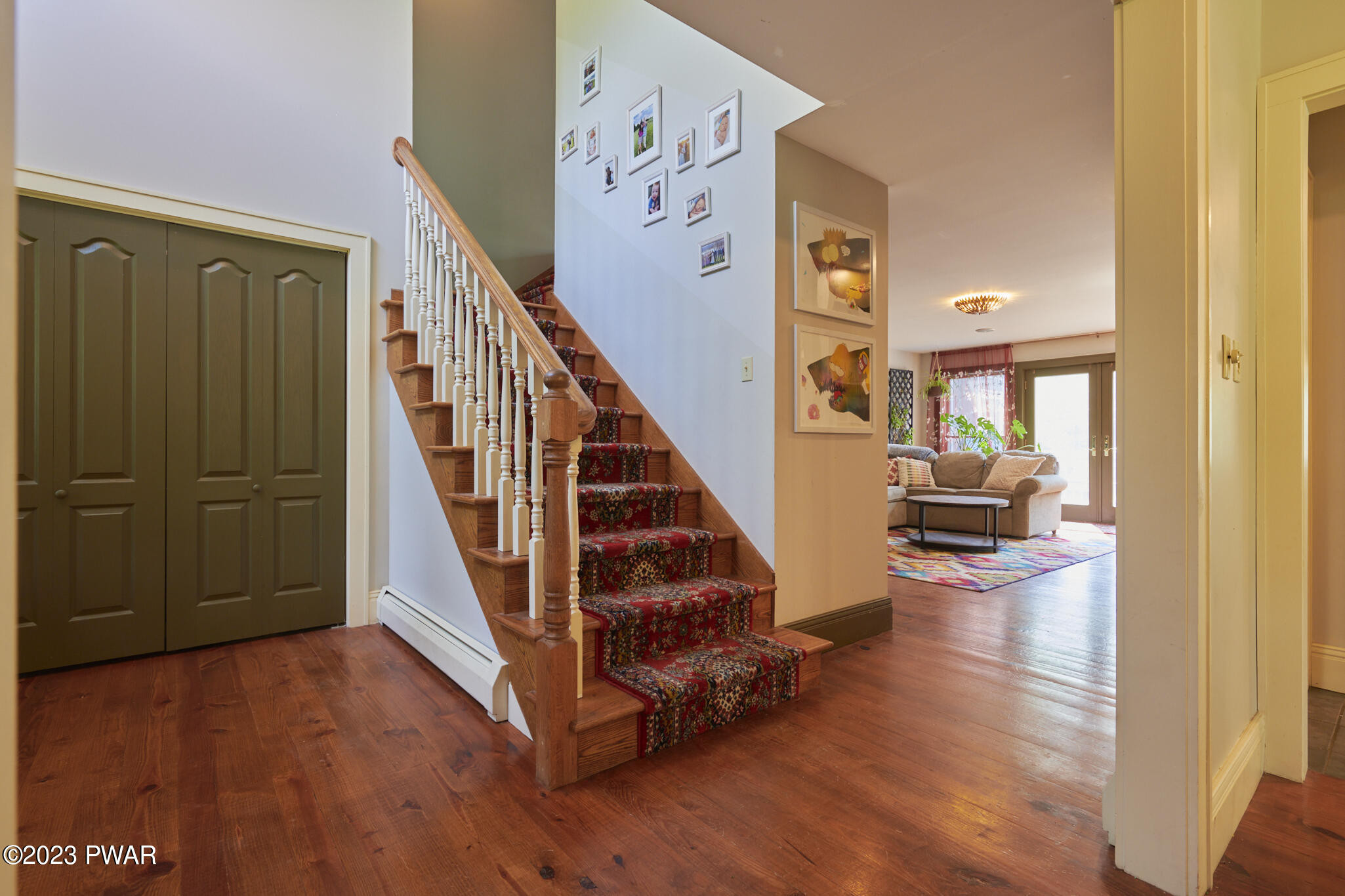 Hawley, Pennsylvania 18428, United States, 5 Bedrooms Bedrooms, ,3 BathroomsBathrooms,Residential,Active,197901