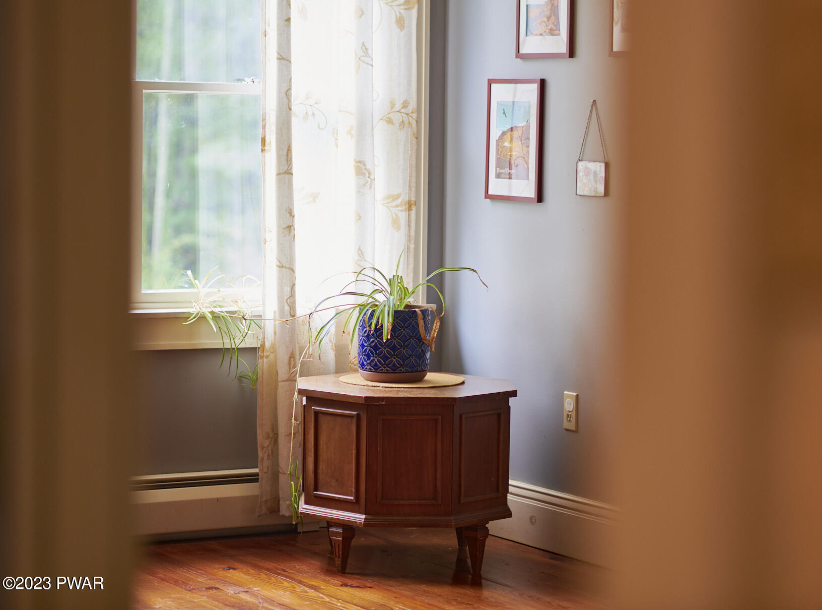 Hawley, Pennsylvania 18428, United States, 5 Bedrooms Bedrooms, ,3 BathroomsBathrooms,Residential,Active,197901