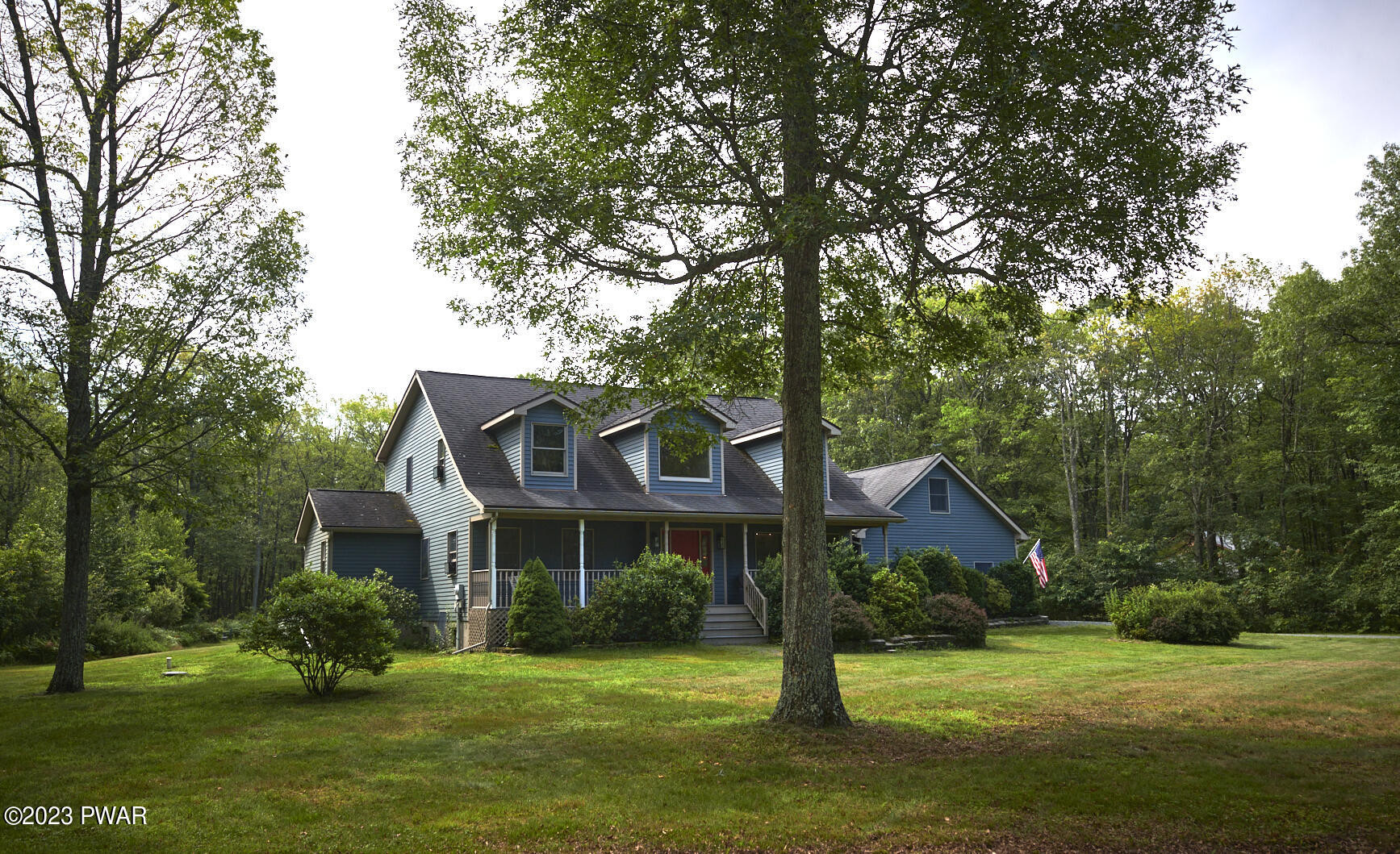 Hawley, Pennsylvania 18428, United States, 5 Bedrooms Bedrooms, ,3 BathroomsBathrooms,Residential,Active,197901