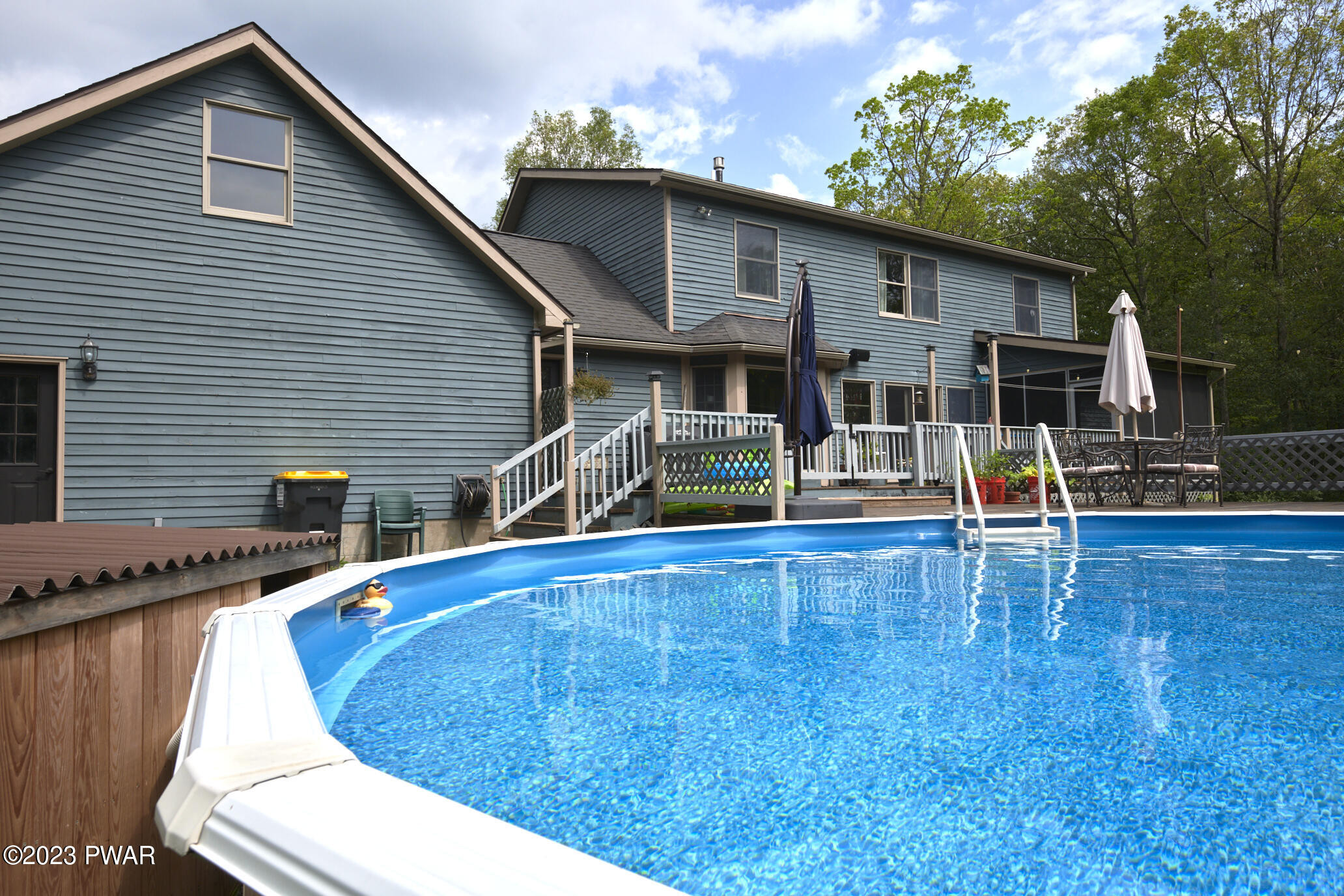 Hawley, Pennsylvania 18428, United States, 5 Bedrooms Bedrooms, ,3 BathroomsBathrooms,Residential,Active,197901