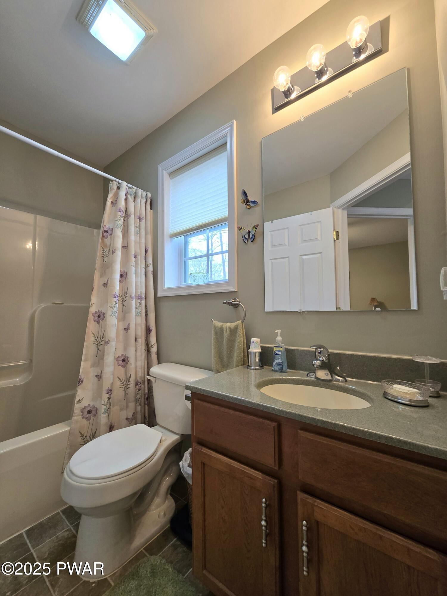 127 Maxatawny Drive, Pocono Lake, Pennsylvania image 40