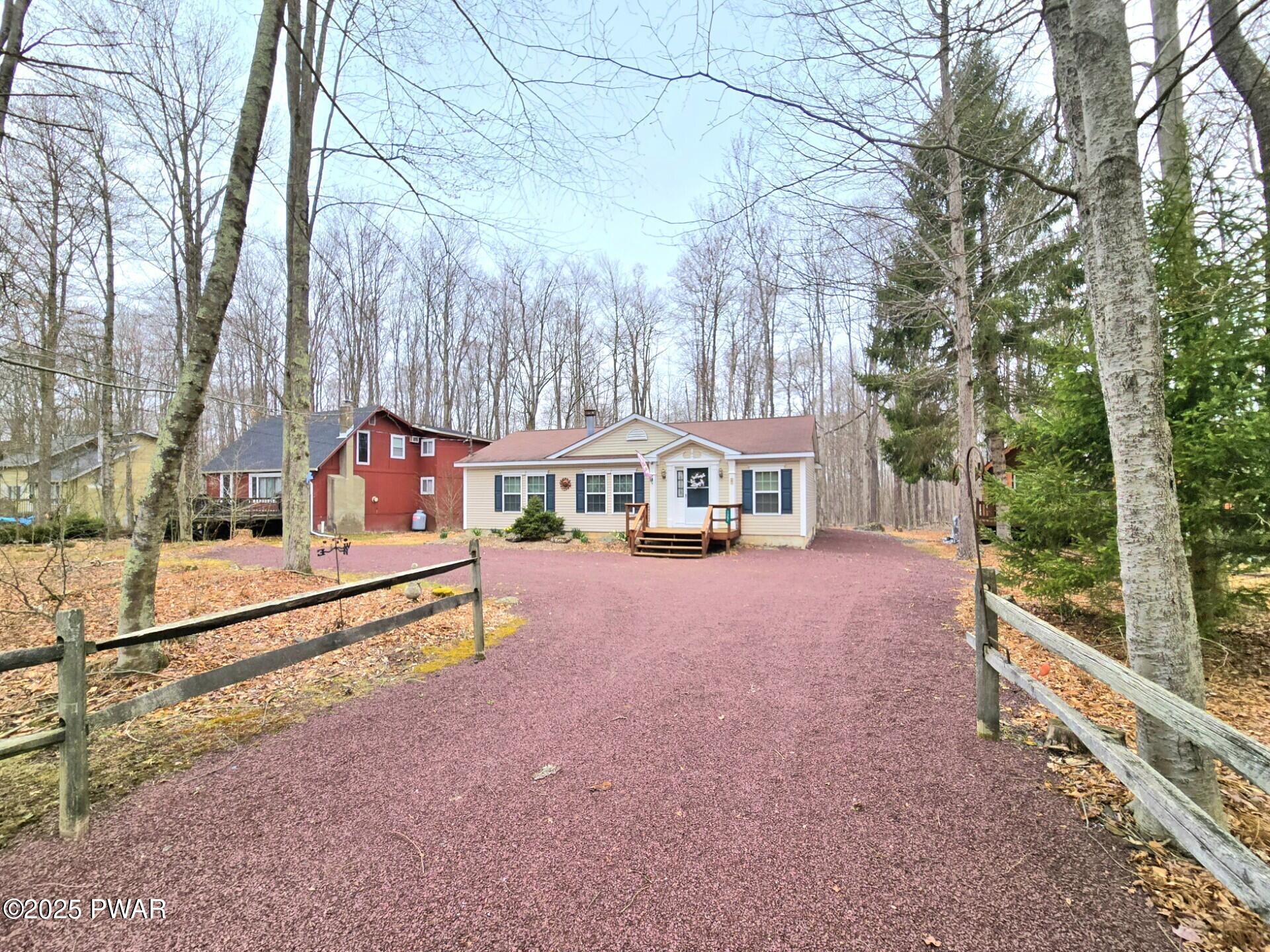 127 Maxatawny Drive, Pocono Lake, Pennsylvania image 3