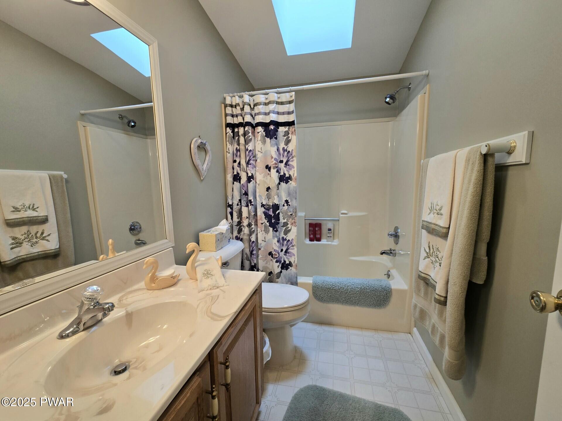 127 Maxatawny Drive, Pocono Lake, Pennsylvania image 46