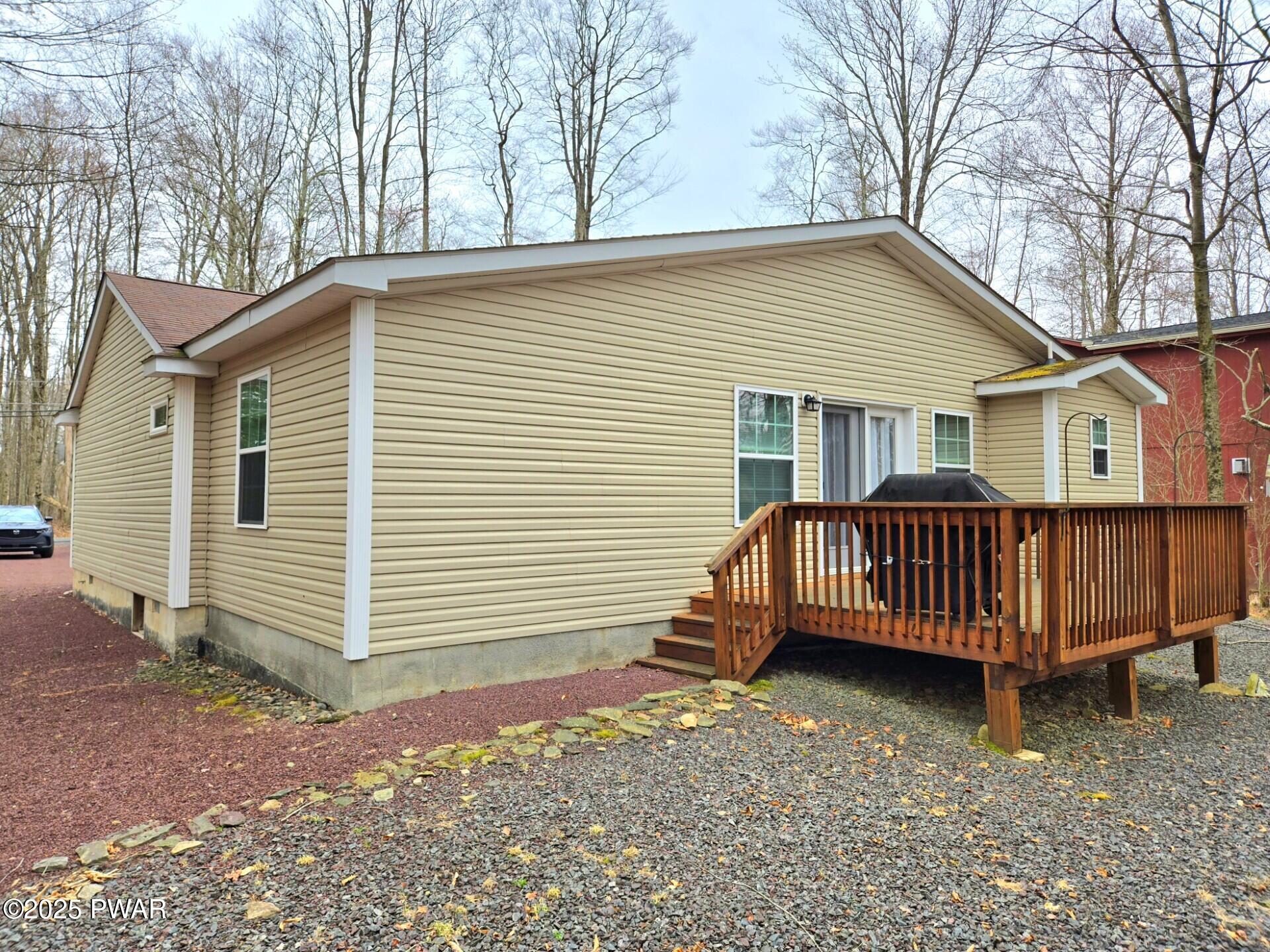 127 Maxatawny Drive, Pocono Lake, Pennsylvania image 10