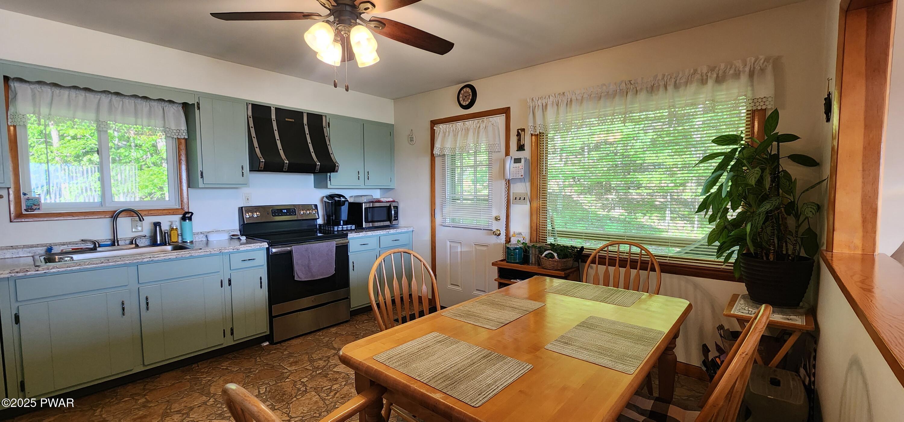 26 Moes Manor, Tyler Hill, Pennsylvania image 6