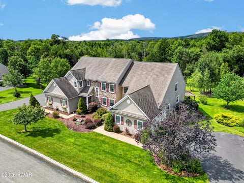 Townhouse For Sale - 103 Birchwood Lane<br/> Jefferson Township, PA 18436