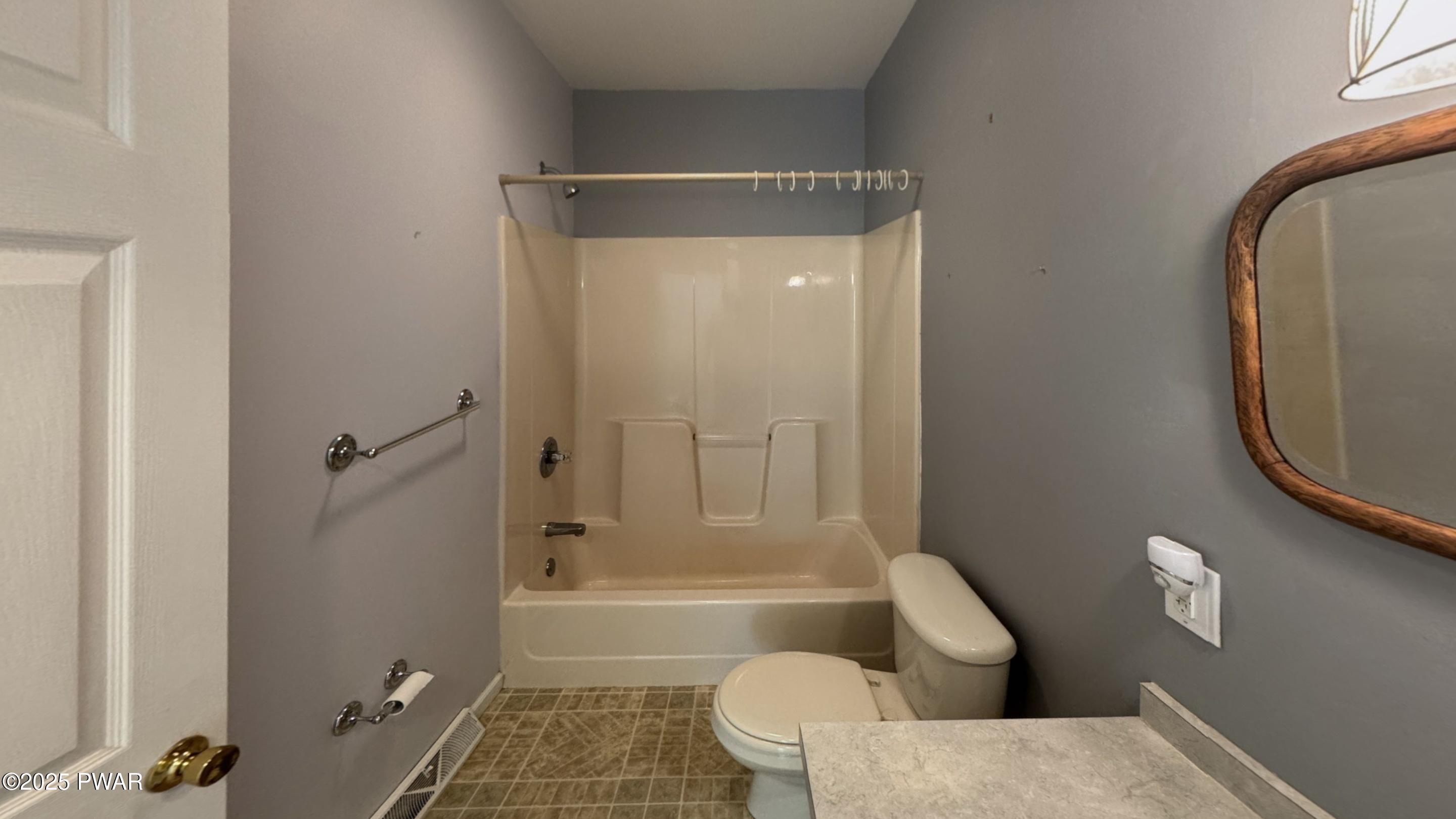 158 Kemadobi Circle, Dingmans Ferry, Pennsylvania image 13