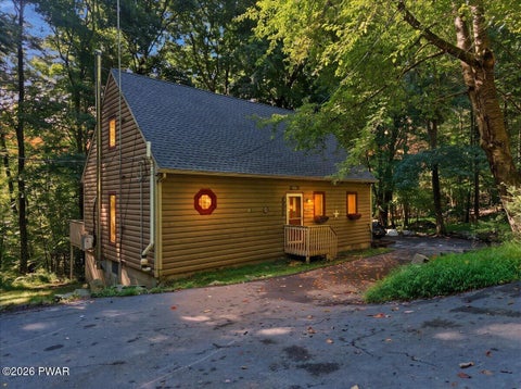 Homes For Sale - 126 Winterberry Drive<br/> Pike County, Milford, PA 18337