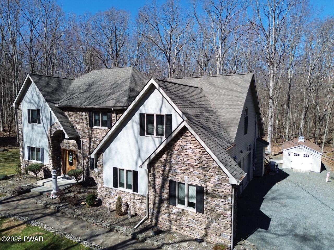 Hawley, Pennsylvania 18428, United States, 4 Bedrooms Bedrooms, ,3 BathroomsBathrooms,Residential,Active,95782