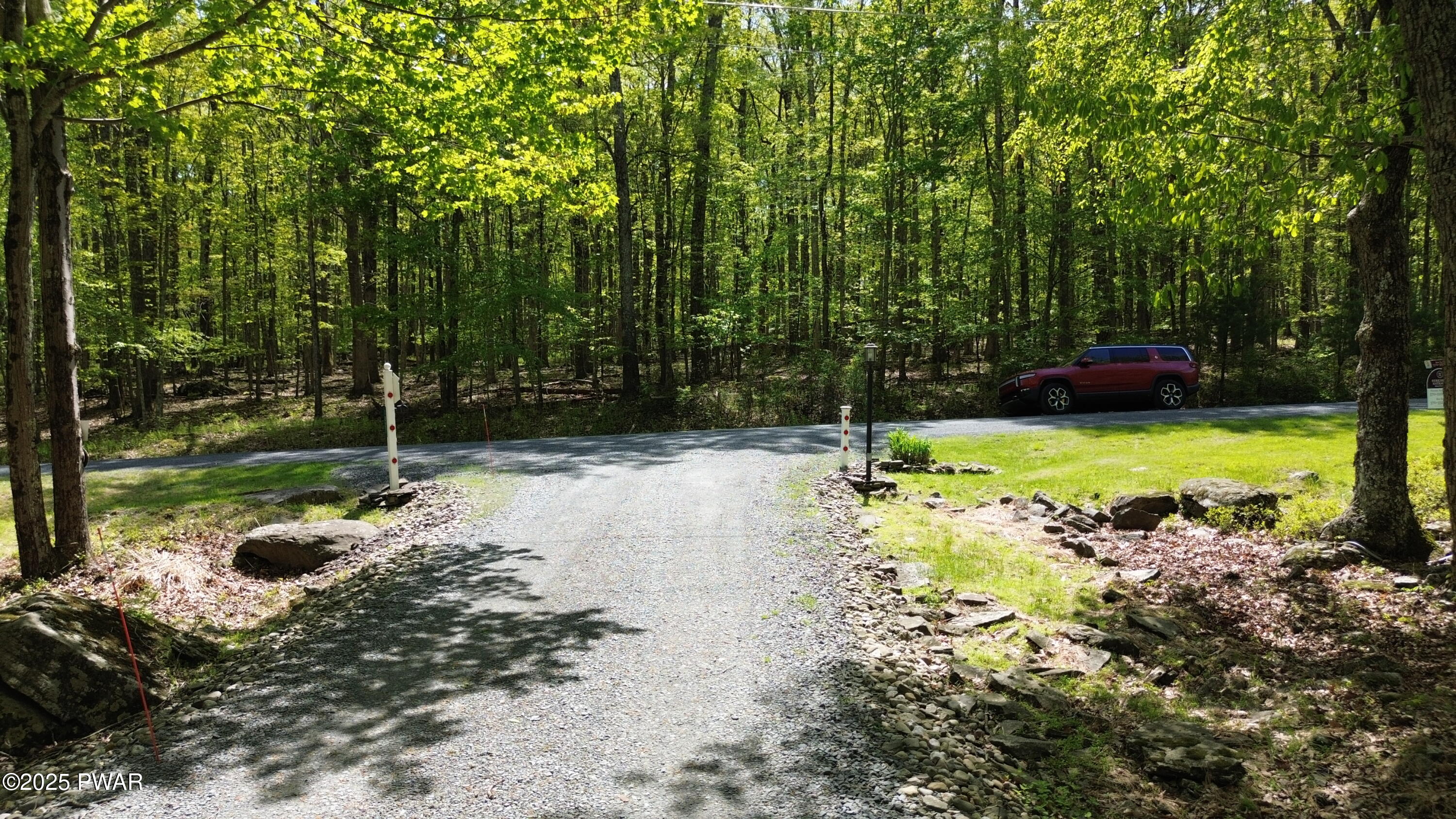 Hawley, Pennsylvania 18428, United States, 4 Bedrooms Bedrooms, ,3 BathroomsBathrooms,Residential,Active,95782