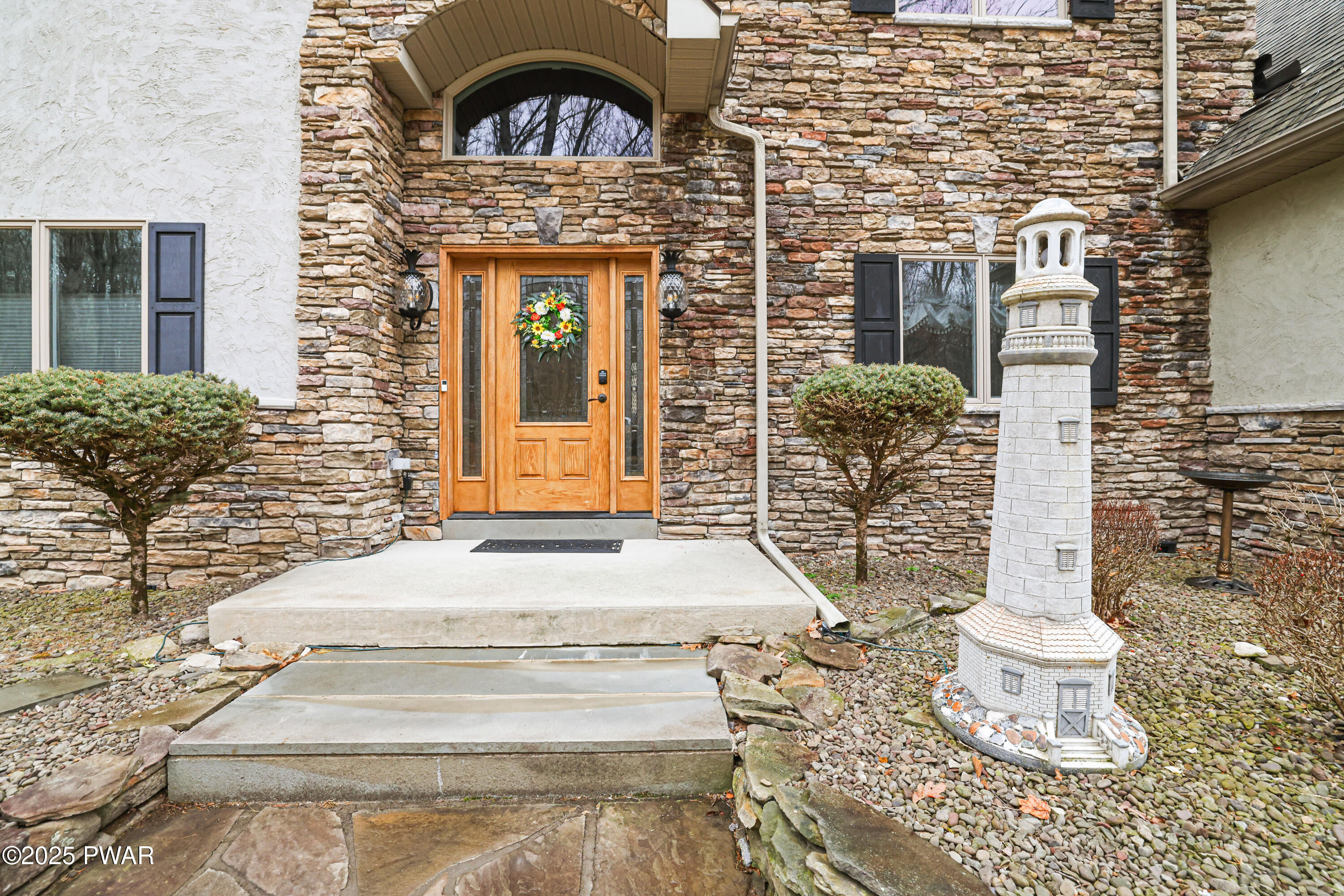 1027 House Pond Court, Hawley, Pennsylvania image 6