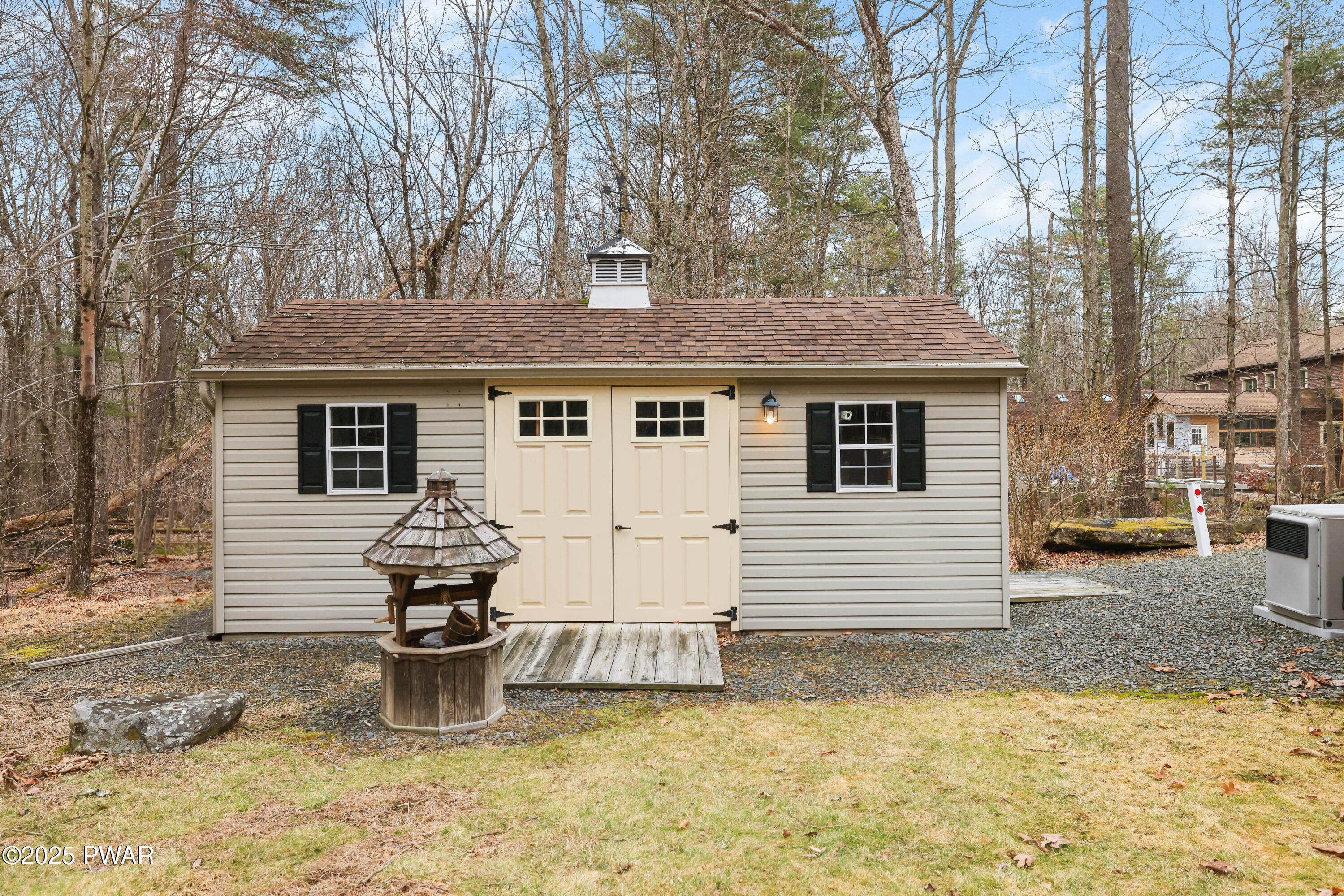 Hawley, Pennsylvania 18428, United States, 4 Bedrooms Bedrooms, ,3 BathroomsBathrooms,Residential,Active,95782