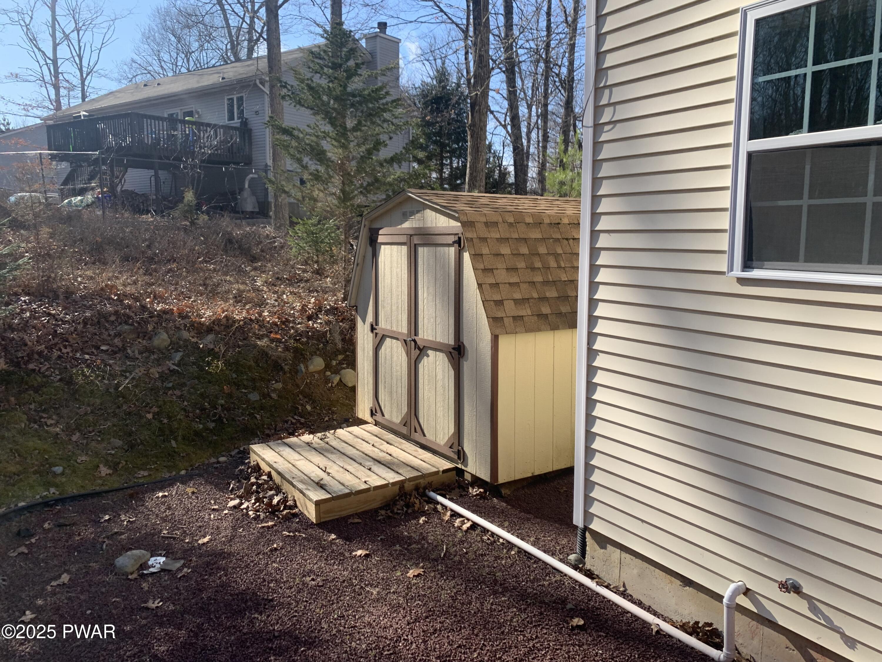 504 St Ives Court, Bushkill, Pennsylvania image 38