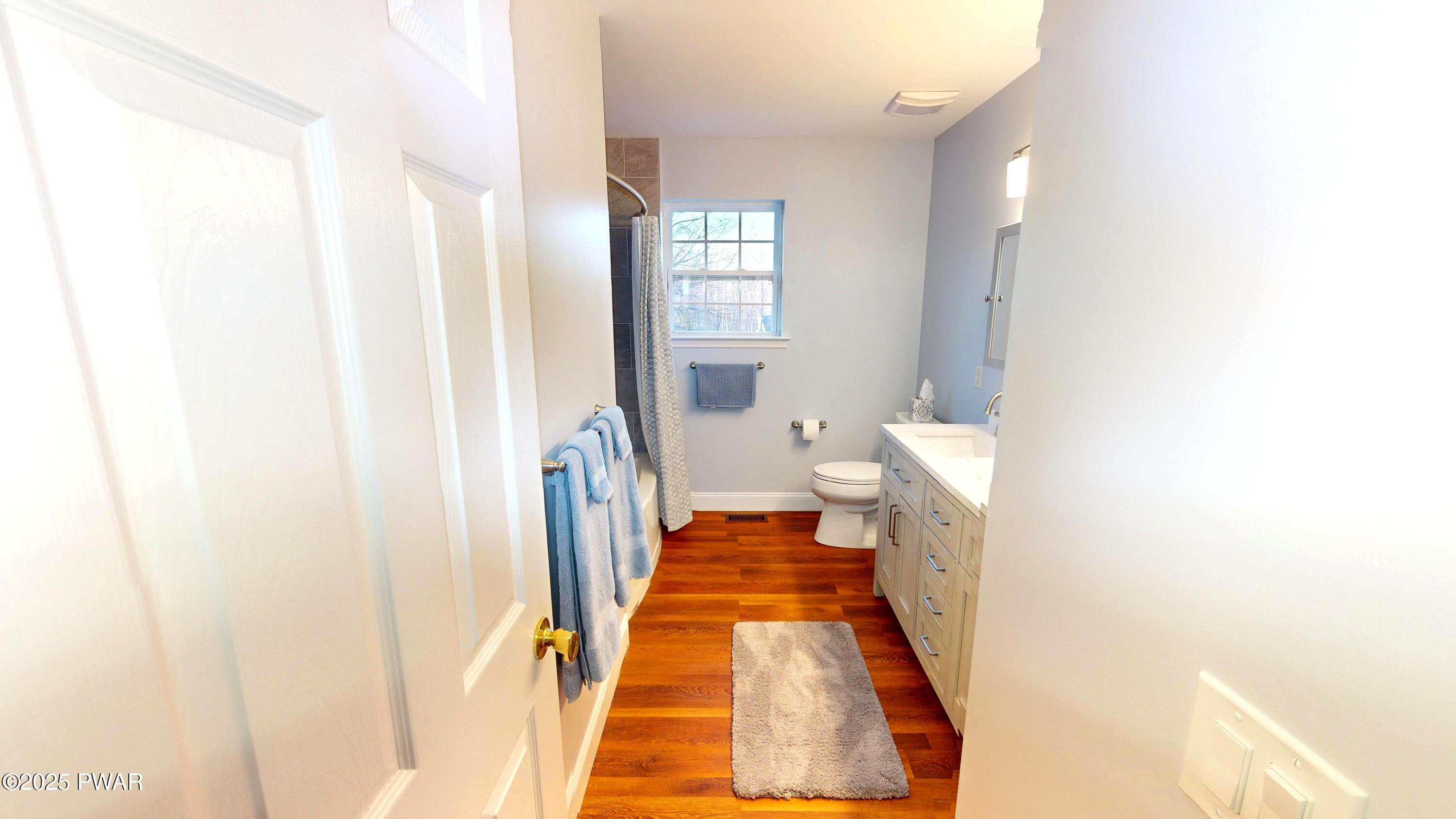 504 St Ives Court, Bushkill, Pennsylvania image 32
