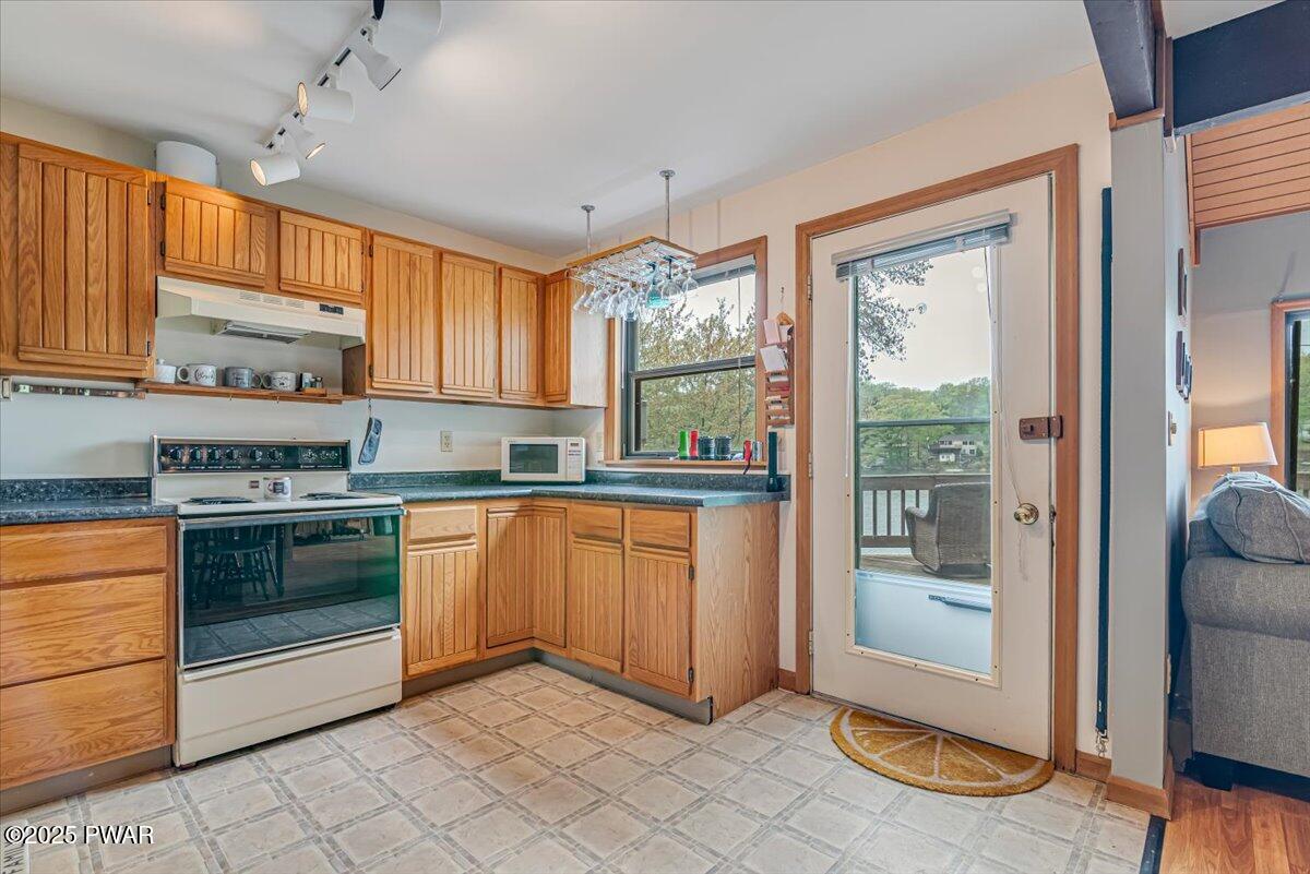 343 W Shore Drive, Hawley, Pennsylvania image 7