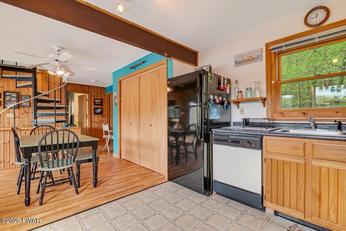 343 W Shore Drive, Hawley, Pennsylvania image 11