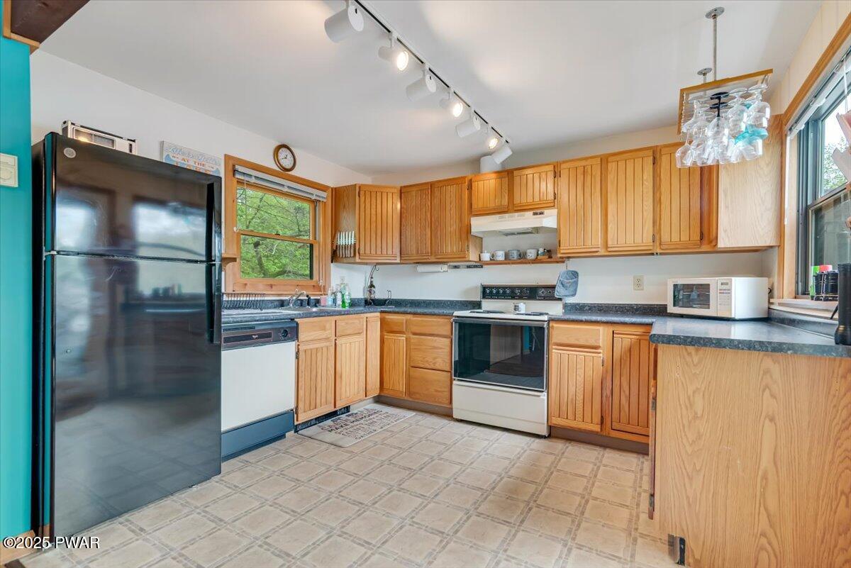 343 W Shore Drive, Hawley, Pennsylvania image 8