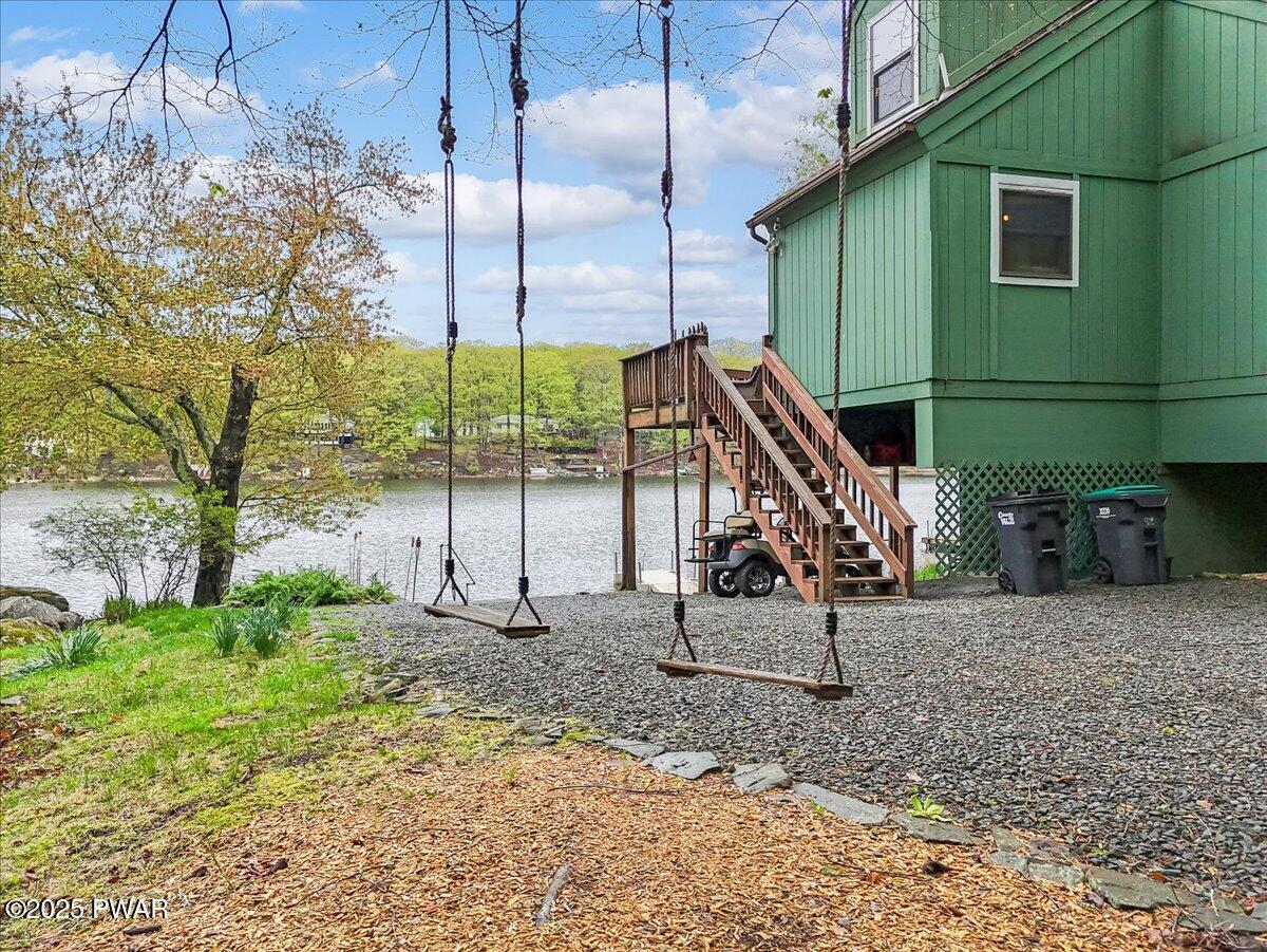 343 W Shore Drive, Hawley, Pennsylvania image 1
