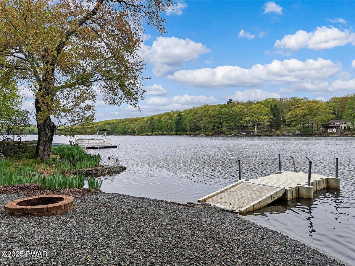 343 W Shore Drive, Hawley, Pennsylvania image 4