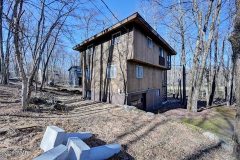 Homes For Sale - 99 S Fairway Drive<br/> Lake Ariel, PA 18436