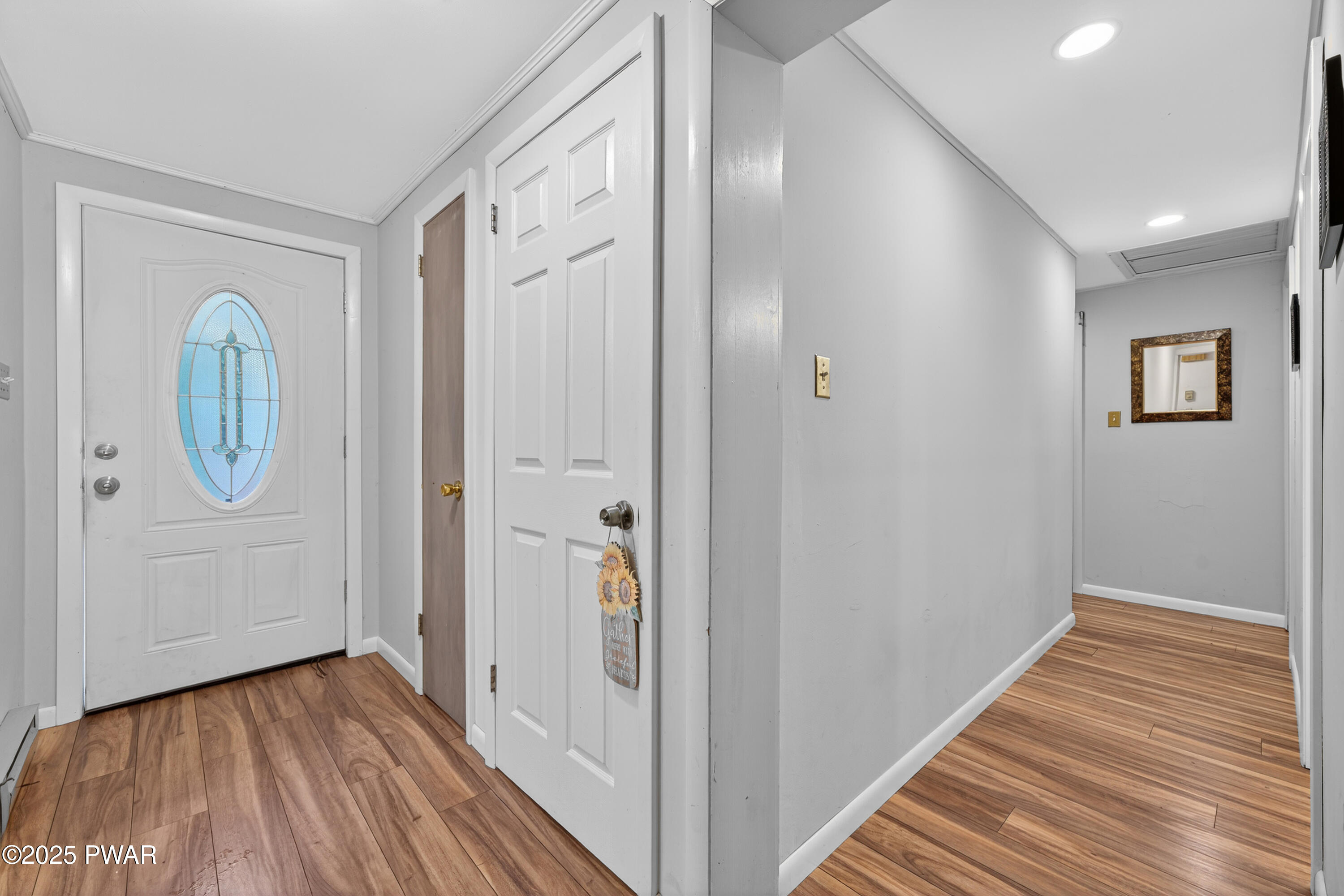 Lords Valley, Pennsylvania 18428, United States, 4 Bedrooms Bedrooms, ,3 BathroomsBathrooms,Residential,Active,195329