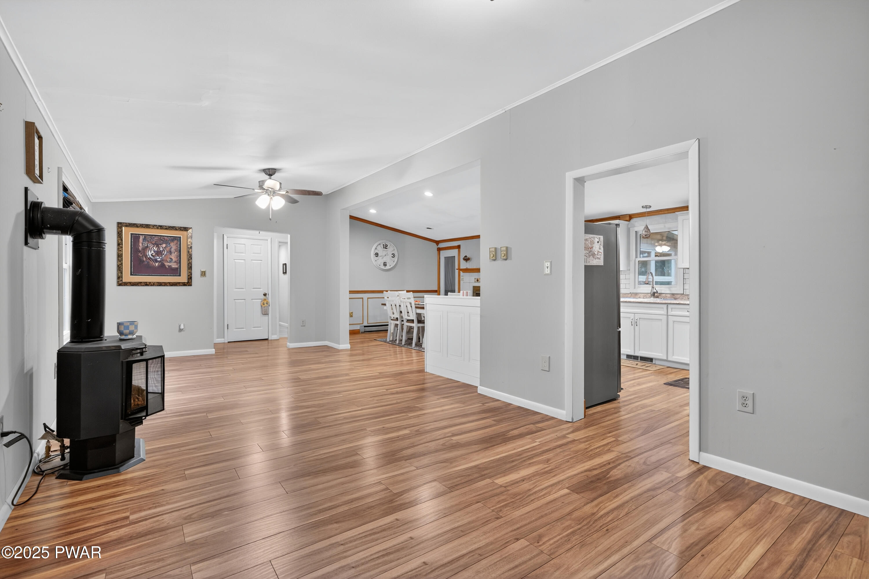 Lords Valley, Pennsylvania 18428, United States, 4 Bedrooms Bedrooms, ,3 BathroomsBathrooms,Residential,Active,195329